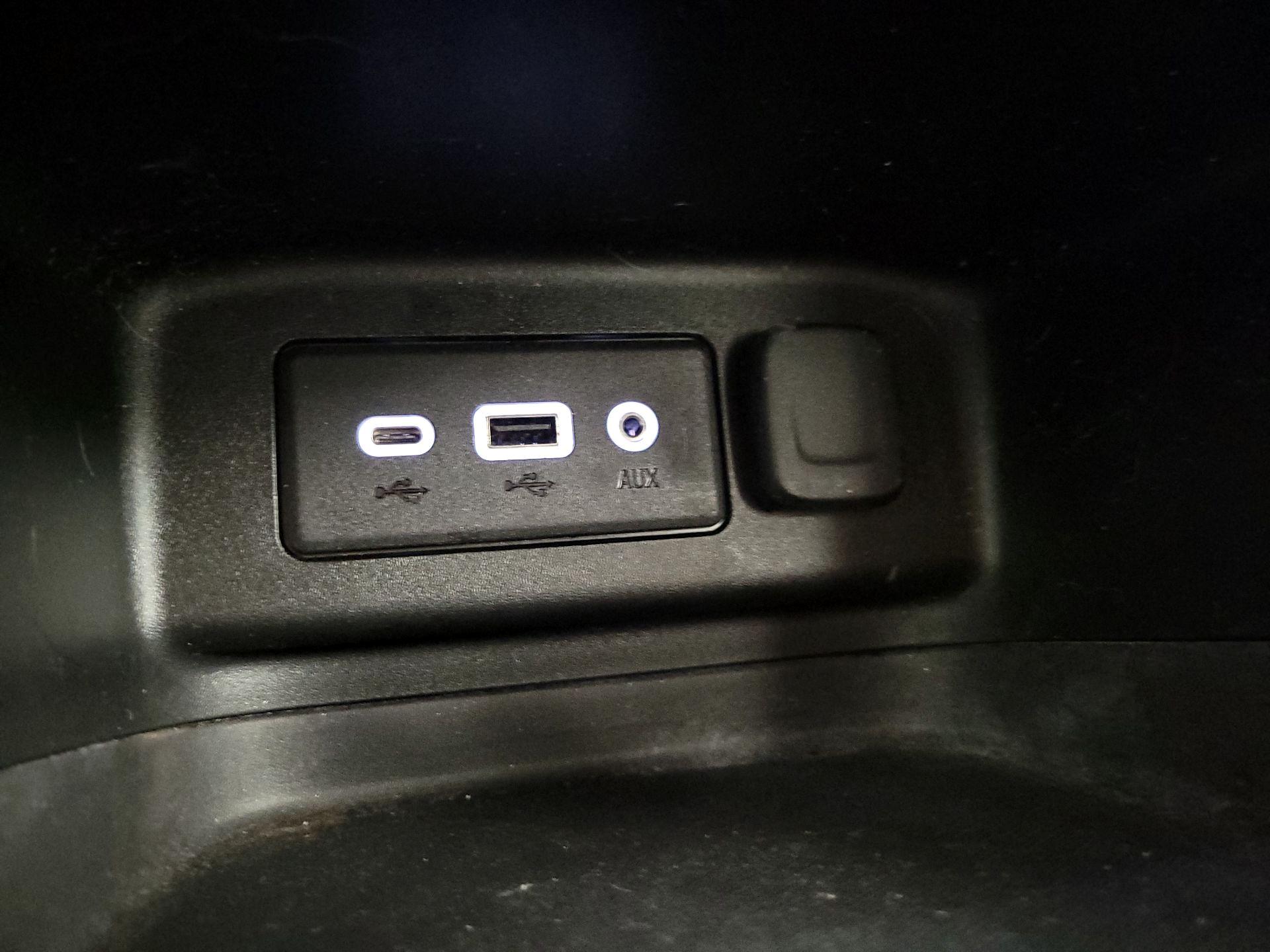 Thumbnail: 2022 Chevrolet Equinox - 18