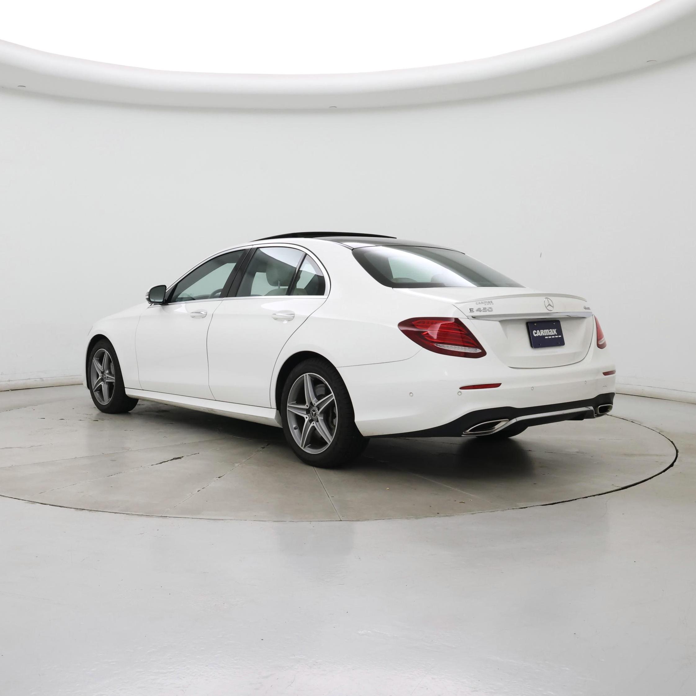 Thumbnail: 2020 Mercedes-Benz E-Class - 2