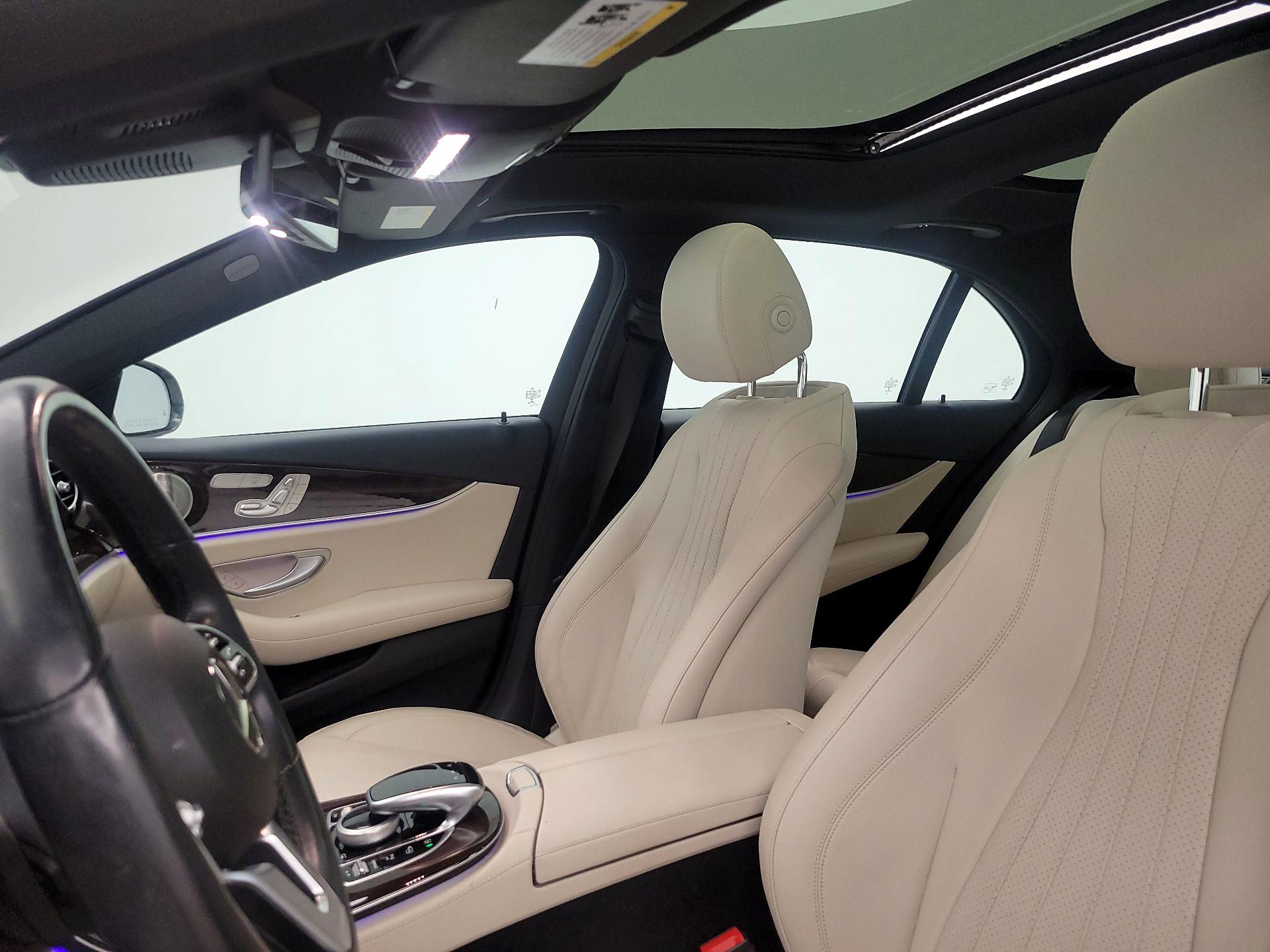 Thumbnail: 2020 Mercedes-Benz E-Class - 20