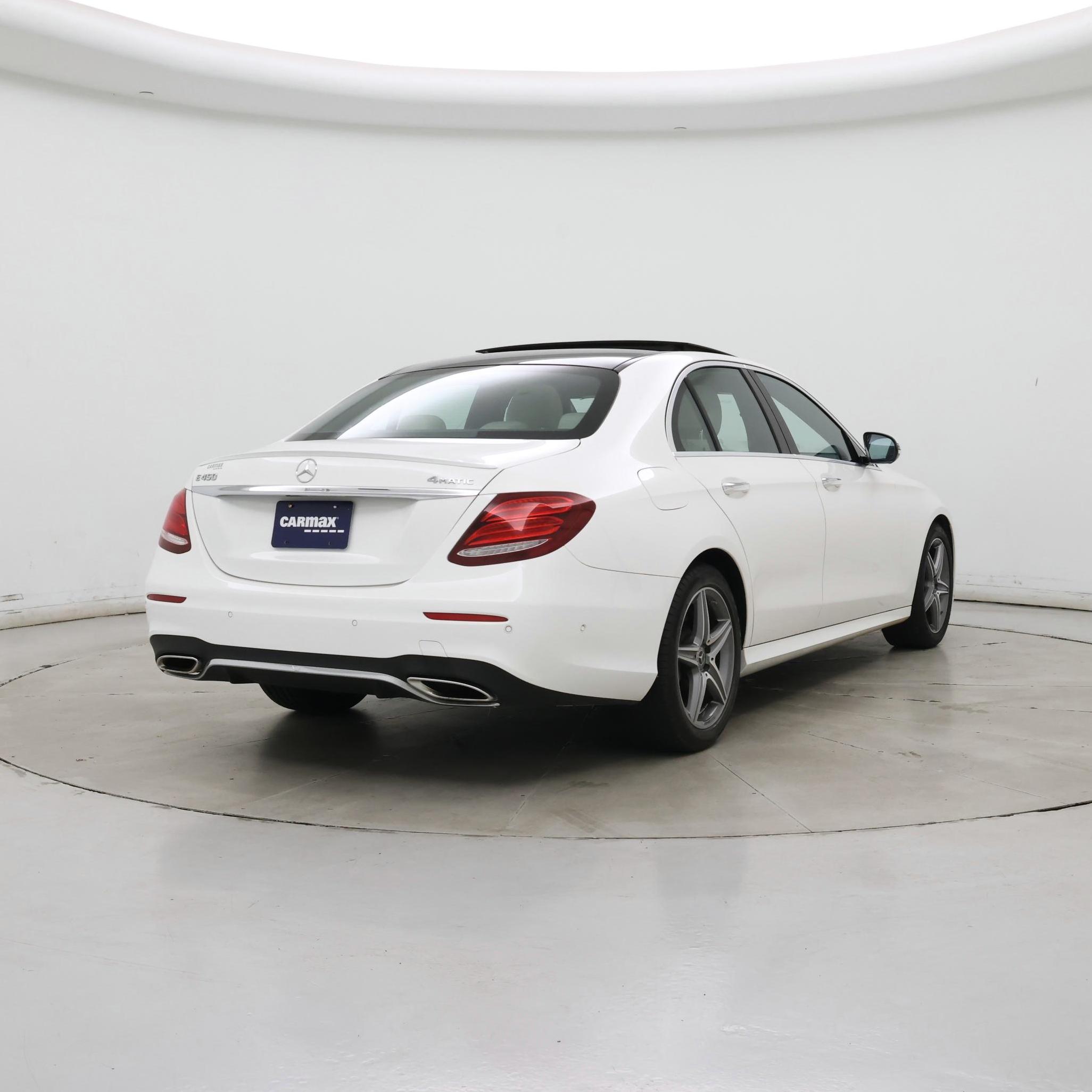 Thumbnail: 2020 Mercedes-Benz E-Class - 8