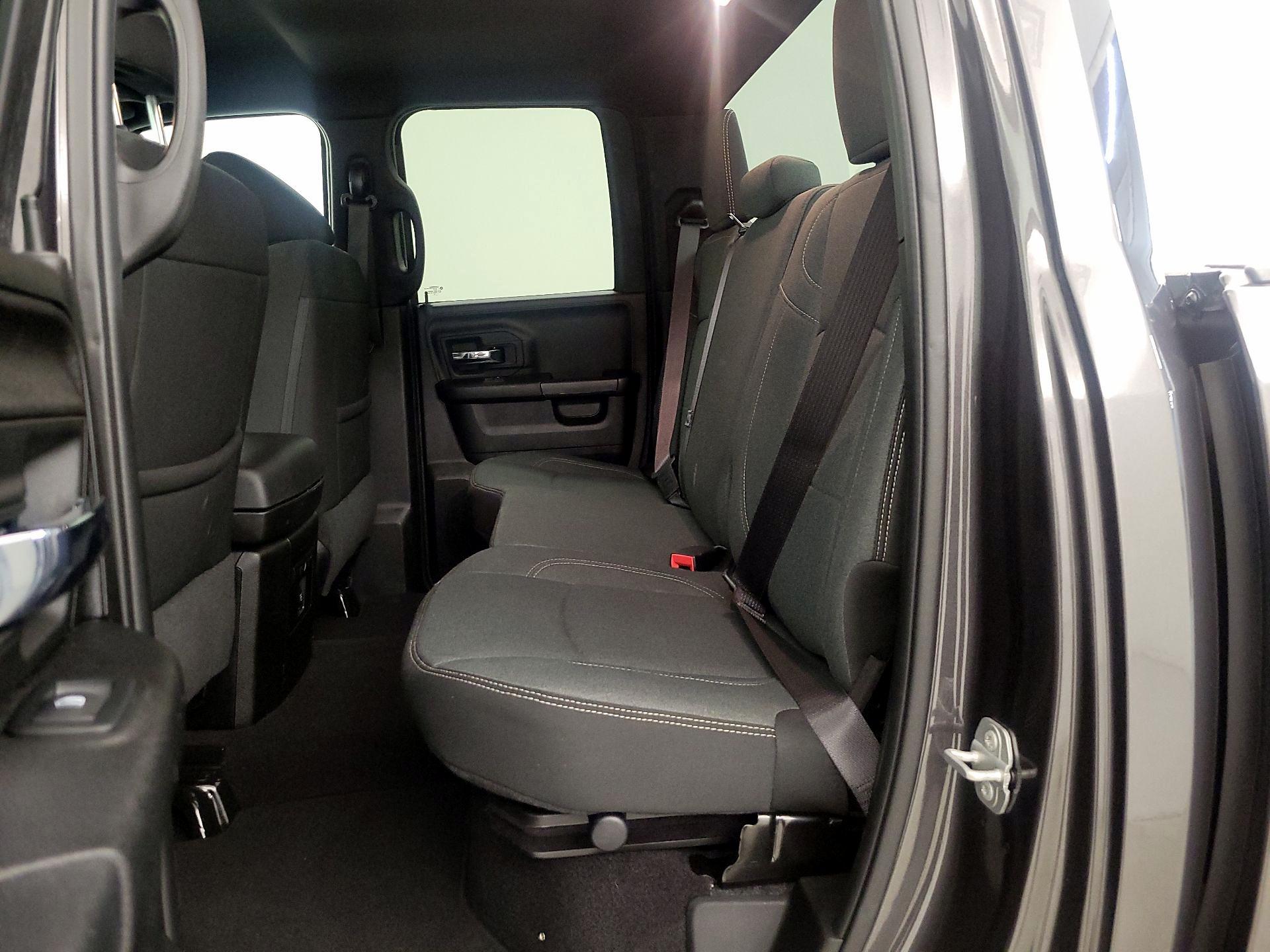 Thumbnail: 2022 RAM 1500 Classic - 19