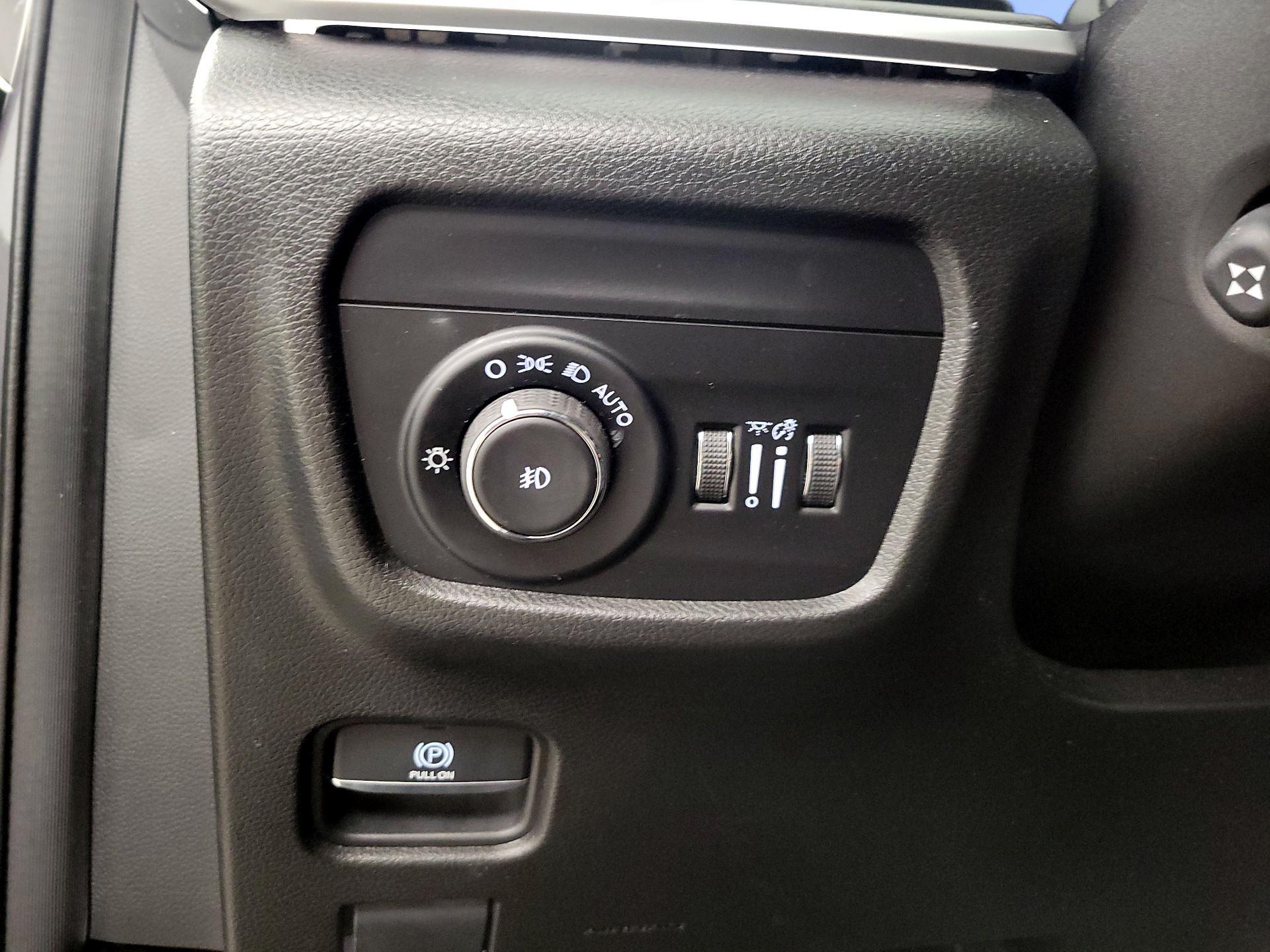 Thumbnail: 2023 Jeep Grand Cherokee L - 13