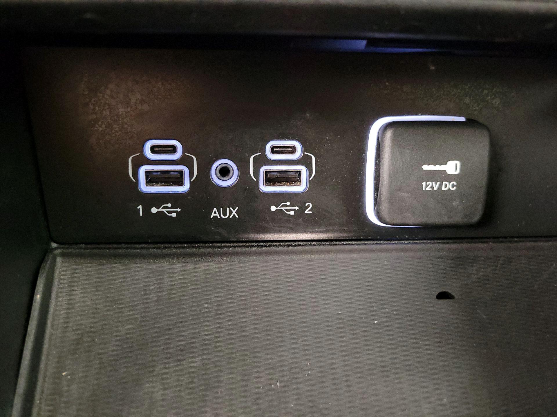 Thumbnail: 2023 Jeep Grand Cherokee L - 19