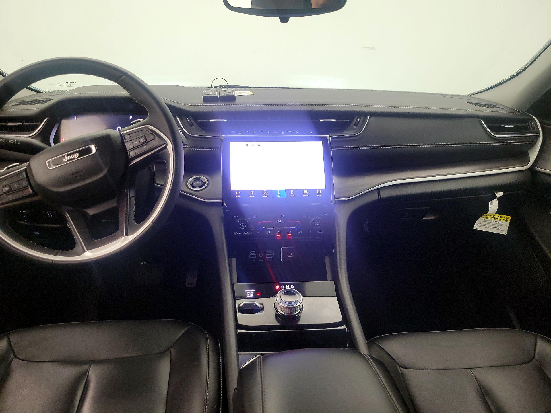 Thumbnail: 2023 Jeep Grand Cherokee - 9