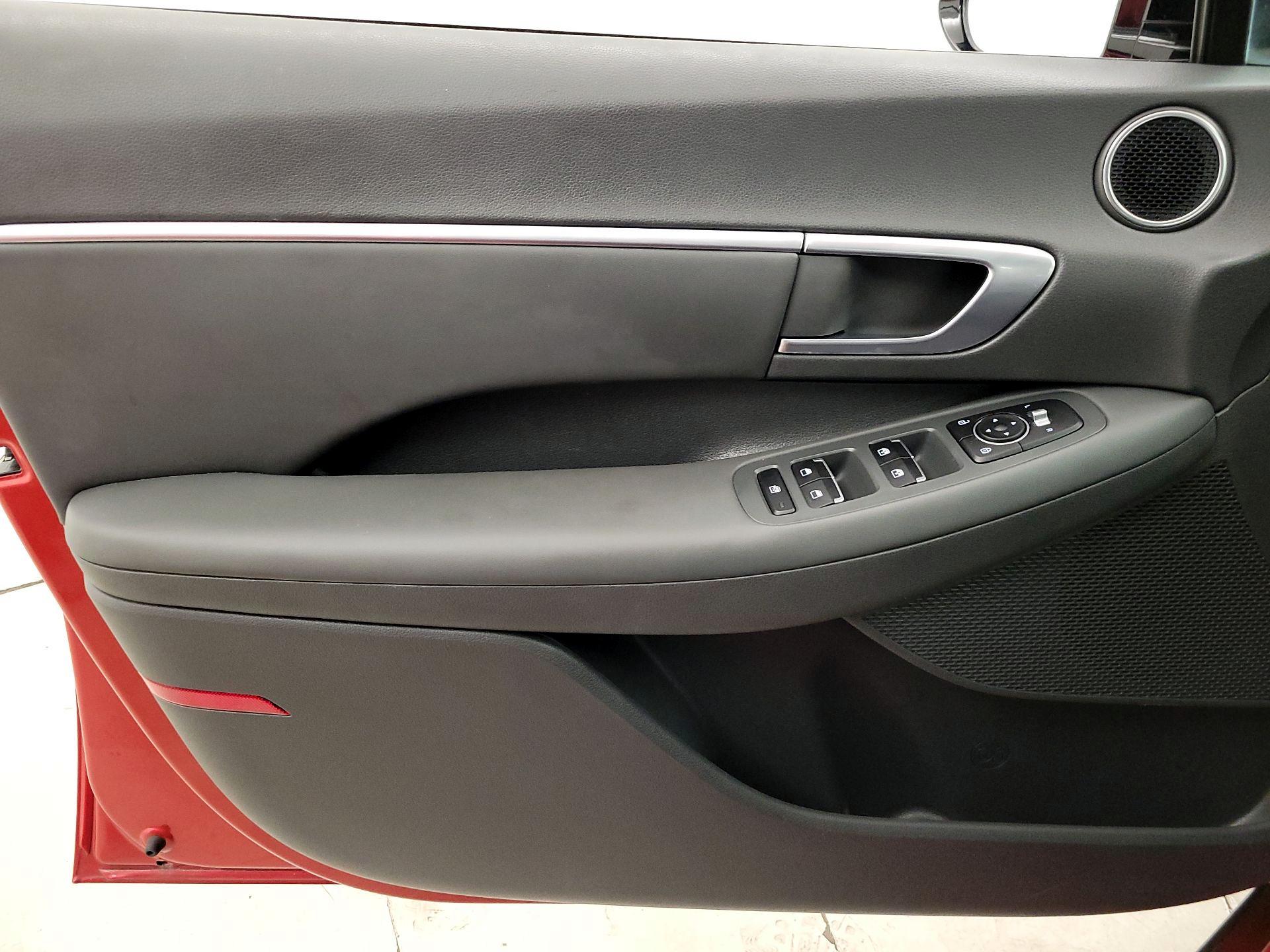 Thumbnail: 2021 Hyundai Sonata - 12