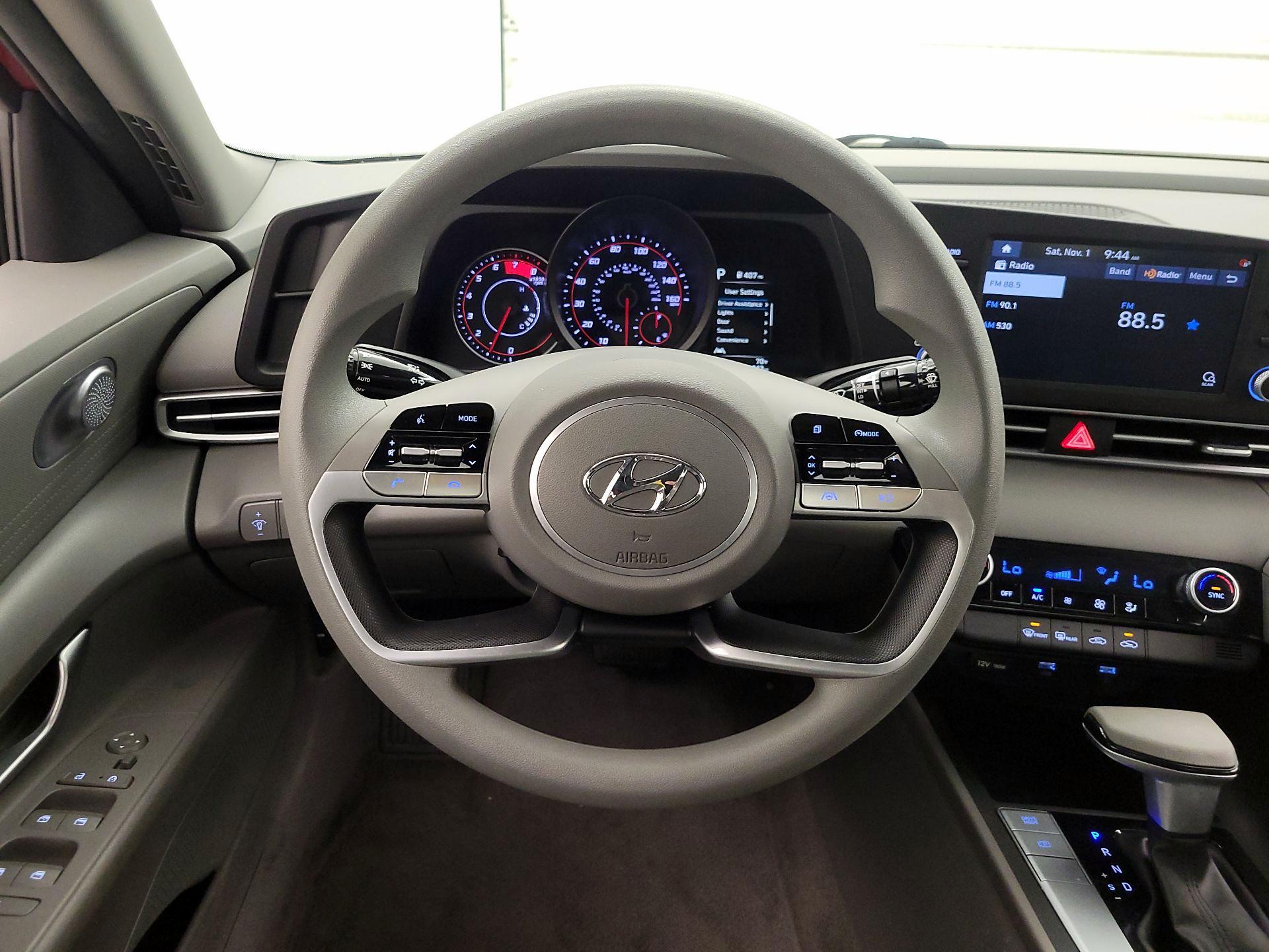 Thumbnail: 2023 Hyundai Elantra - 10