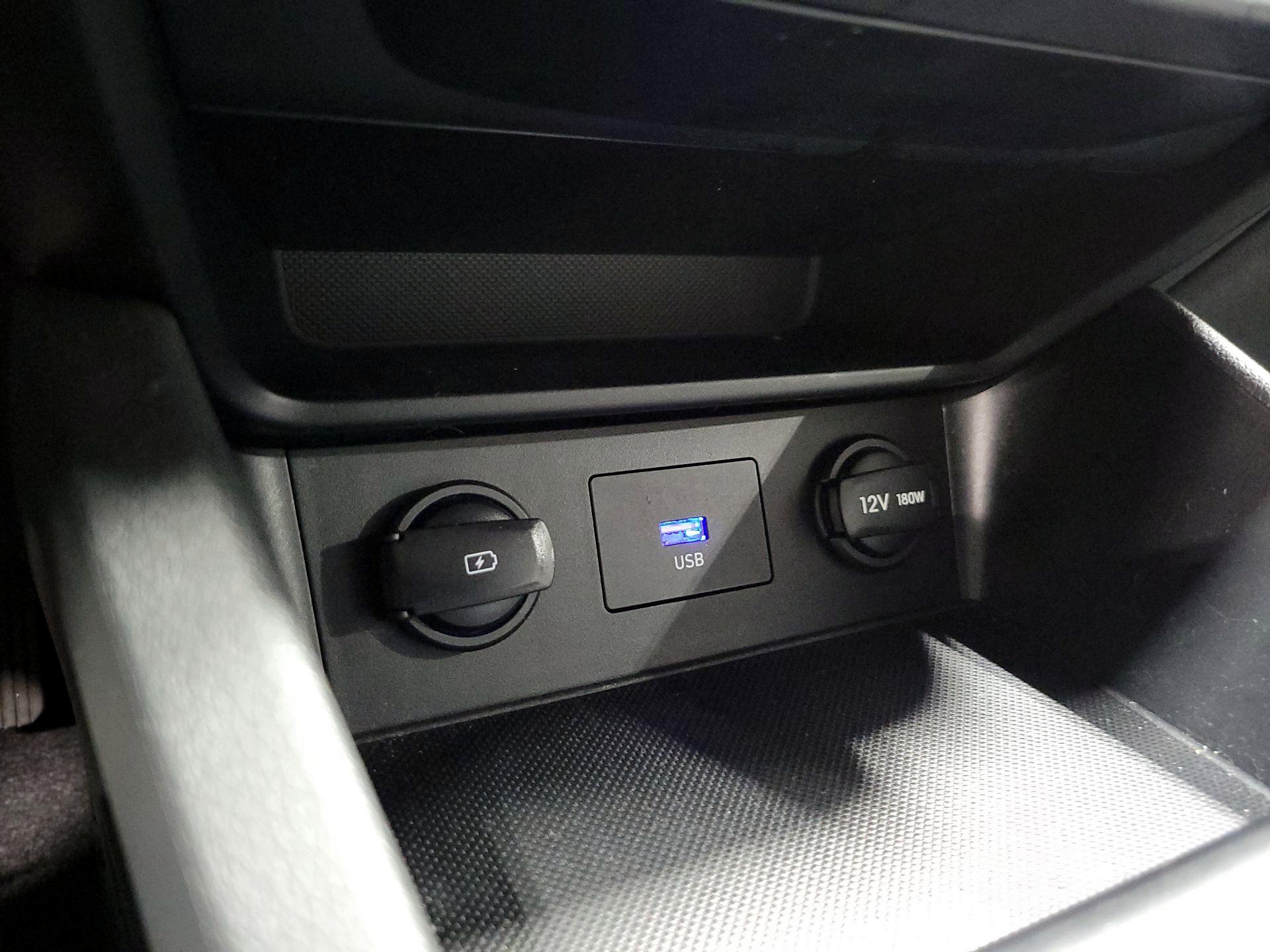 Thumbnail: 2022 Hyundai Kona - 18