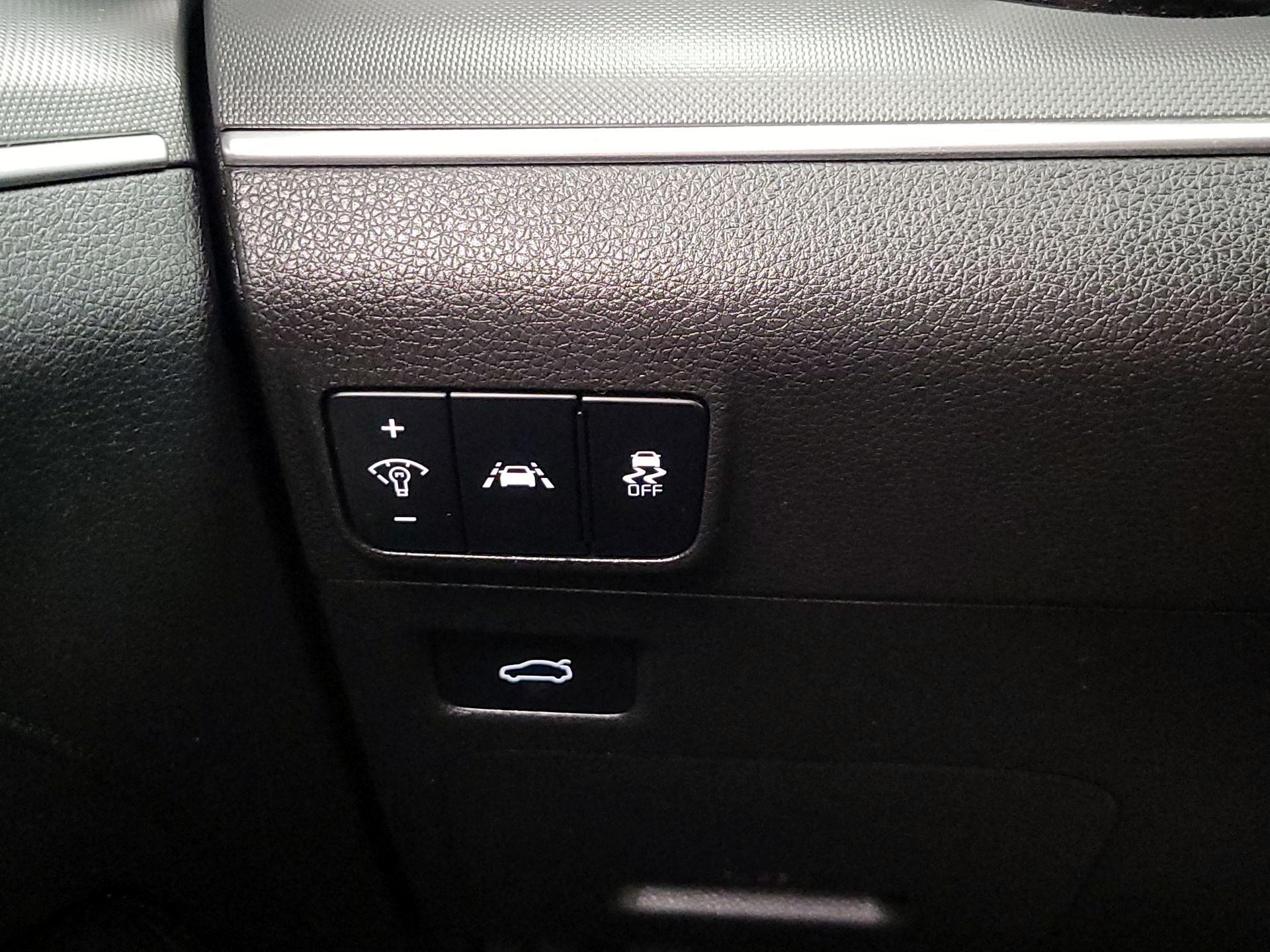 Thumbnail: 2023 Kia K5 - 13