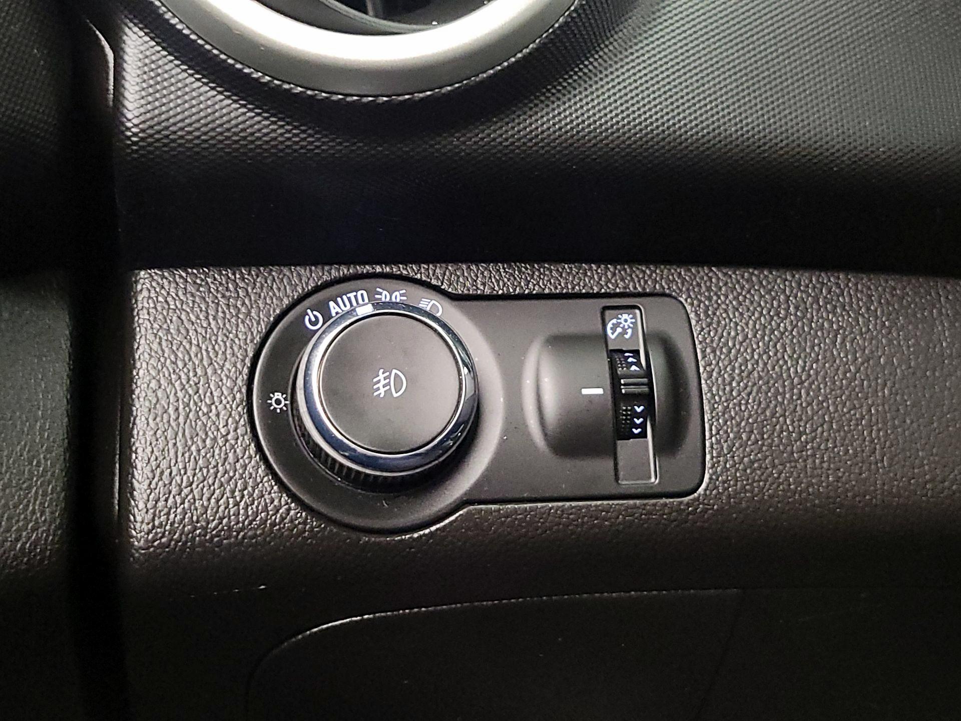 Thumbnail: 2020 Chevrolet Sonic - 13