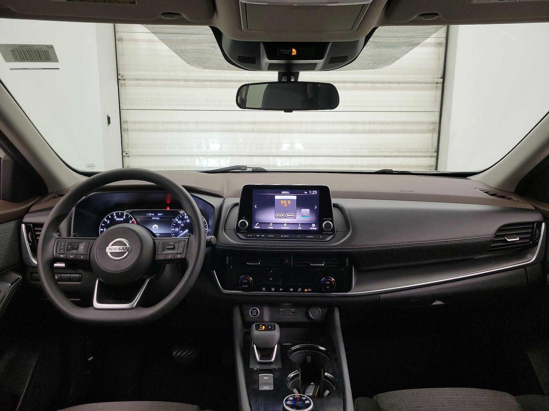 Thumbnail: 2021 Nissan Rogue - 9