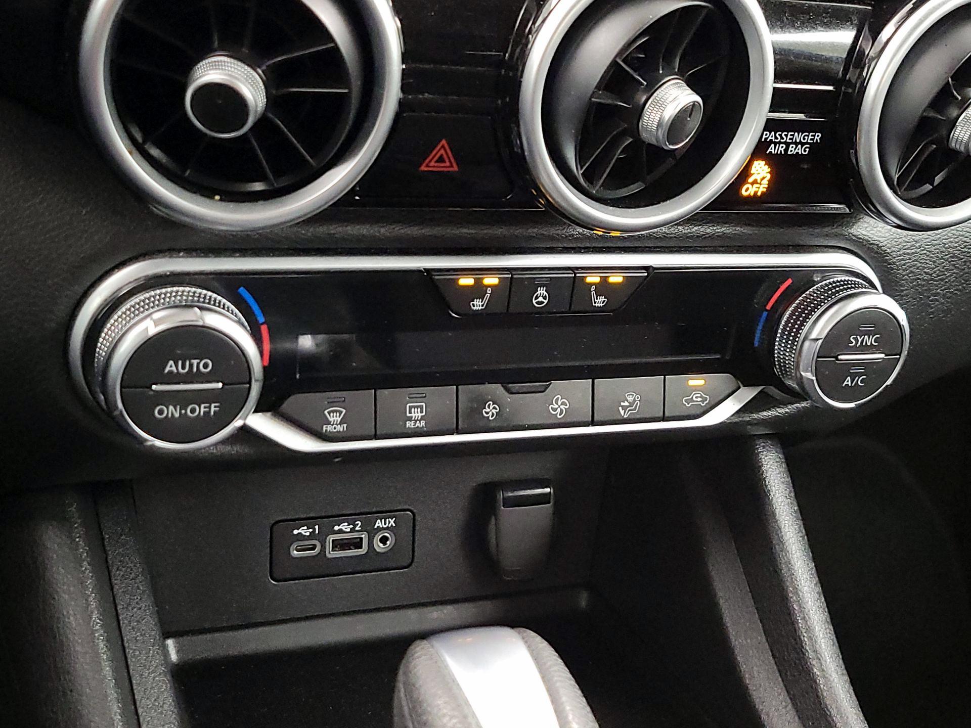 Thumbnail: 2022 Nissan Sentra - 16