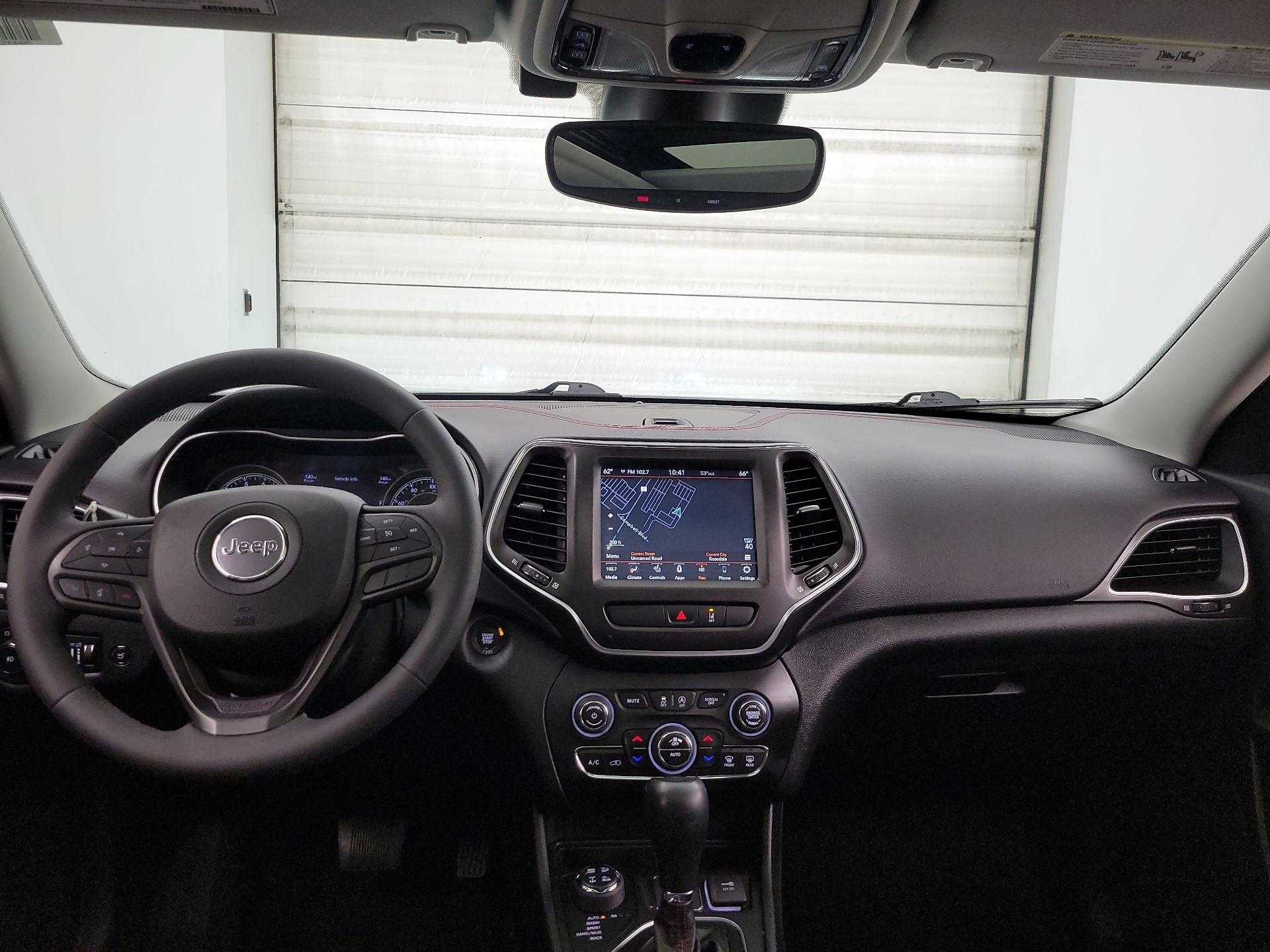 Thumbnail: 2022 Jeep Cherokee - 9