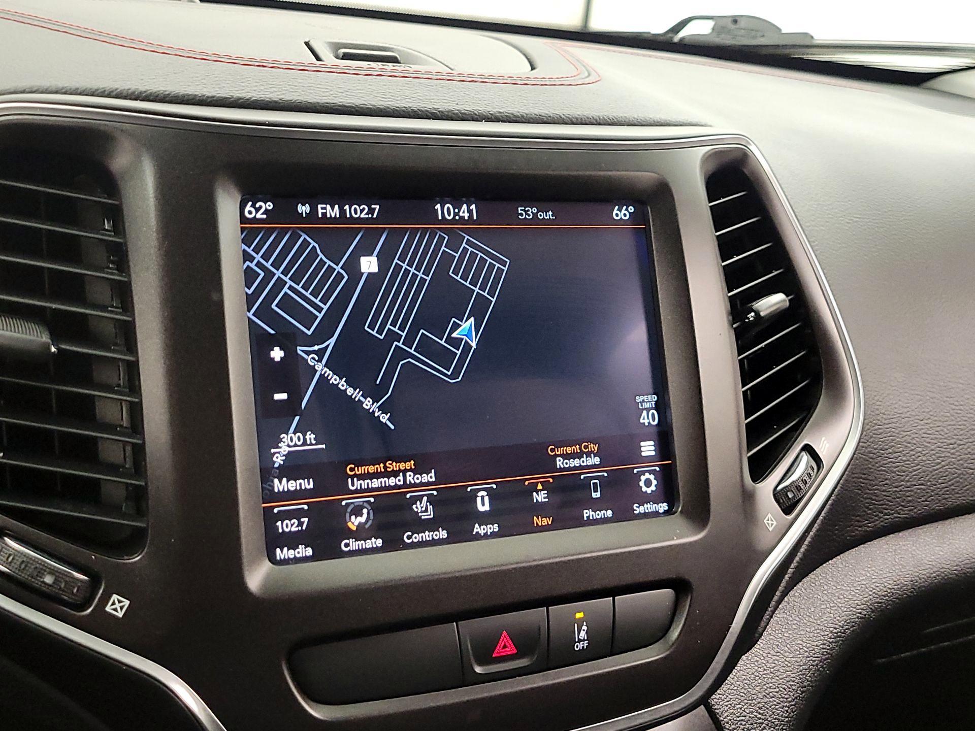 Thumbnail: 2022 Jeep Cherokee - 14