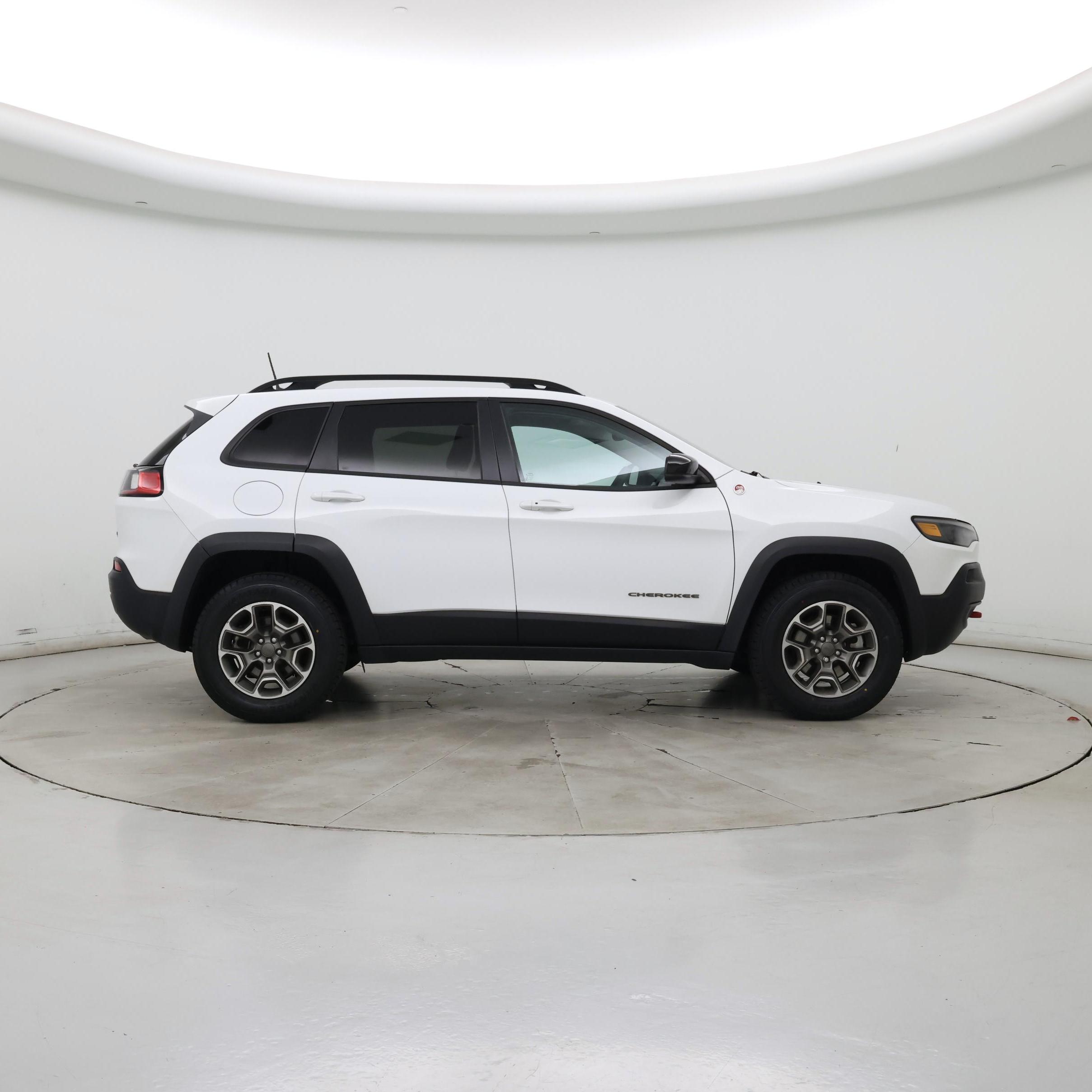 Thumbnail: 2022 Jeep Cherokee - 7