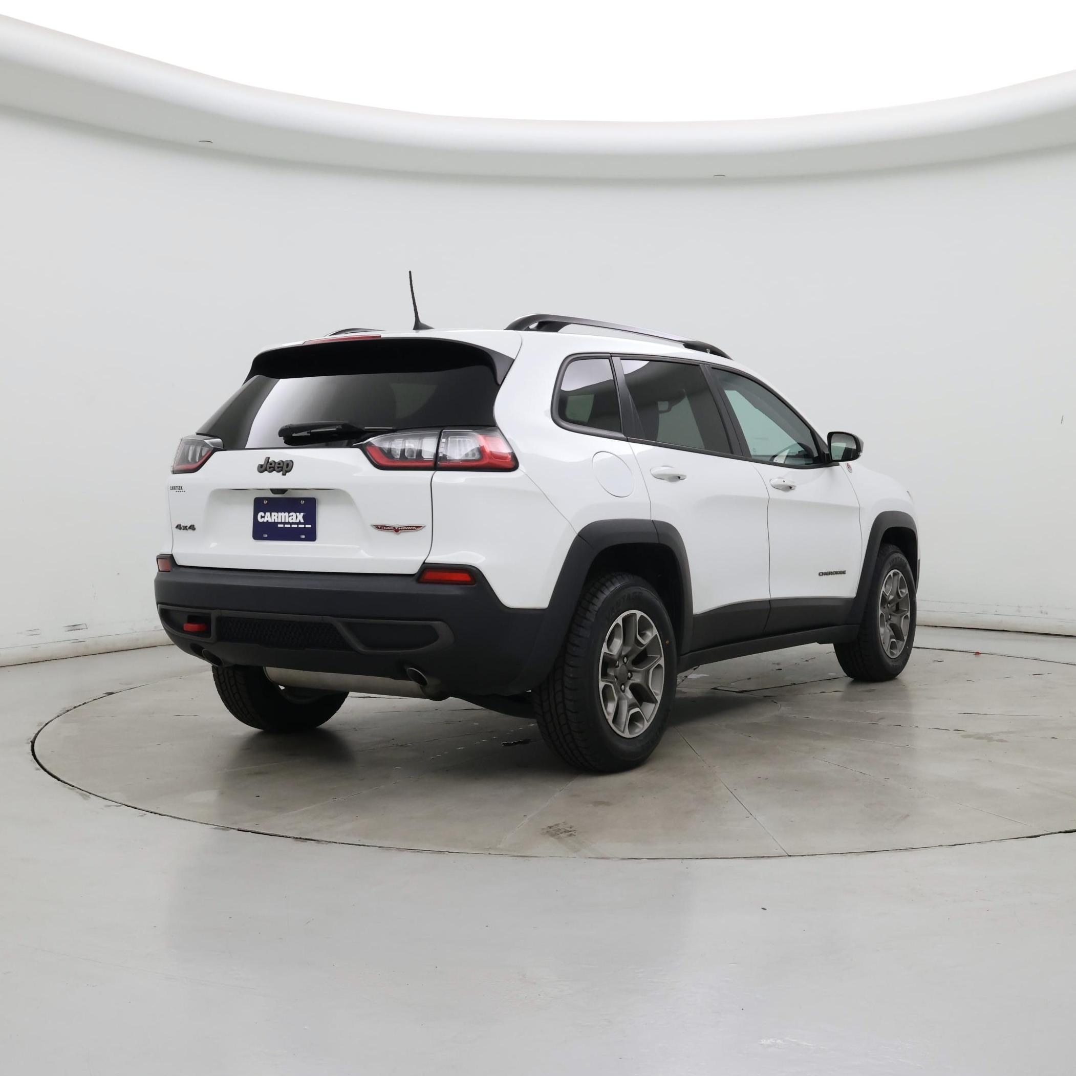 Thumbnail: 2022 Jeep Cherokee - 8