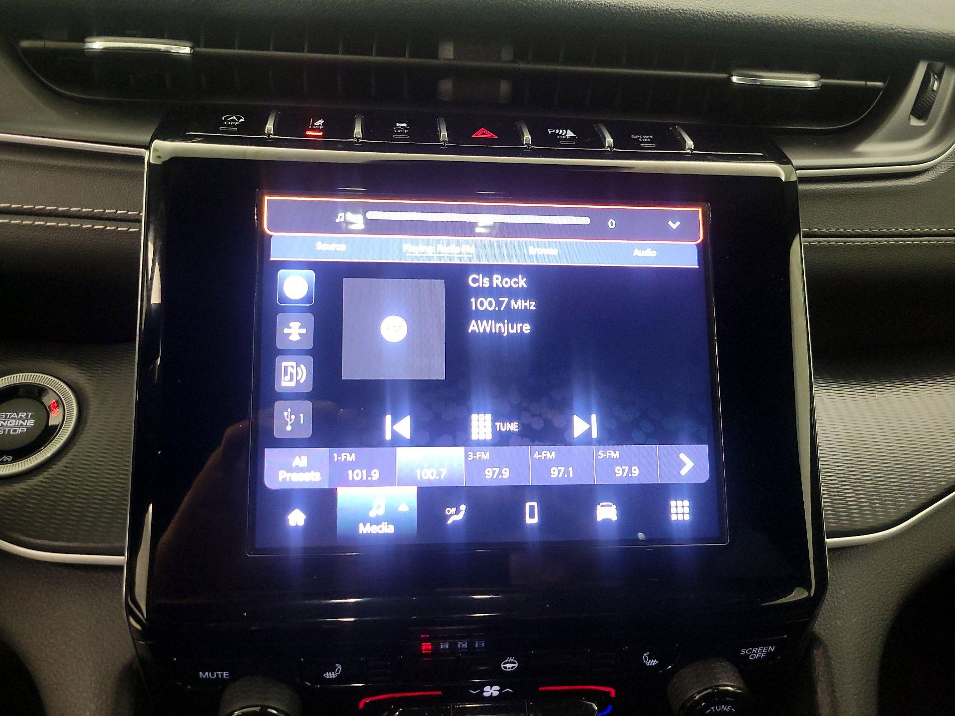 Thumbnail: 2023 Jeep Grand Cherokee L - 14