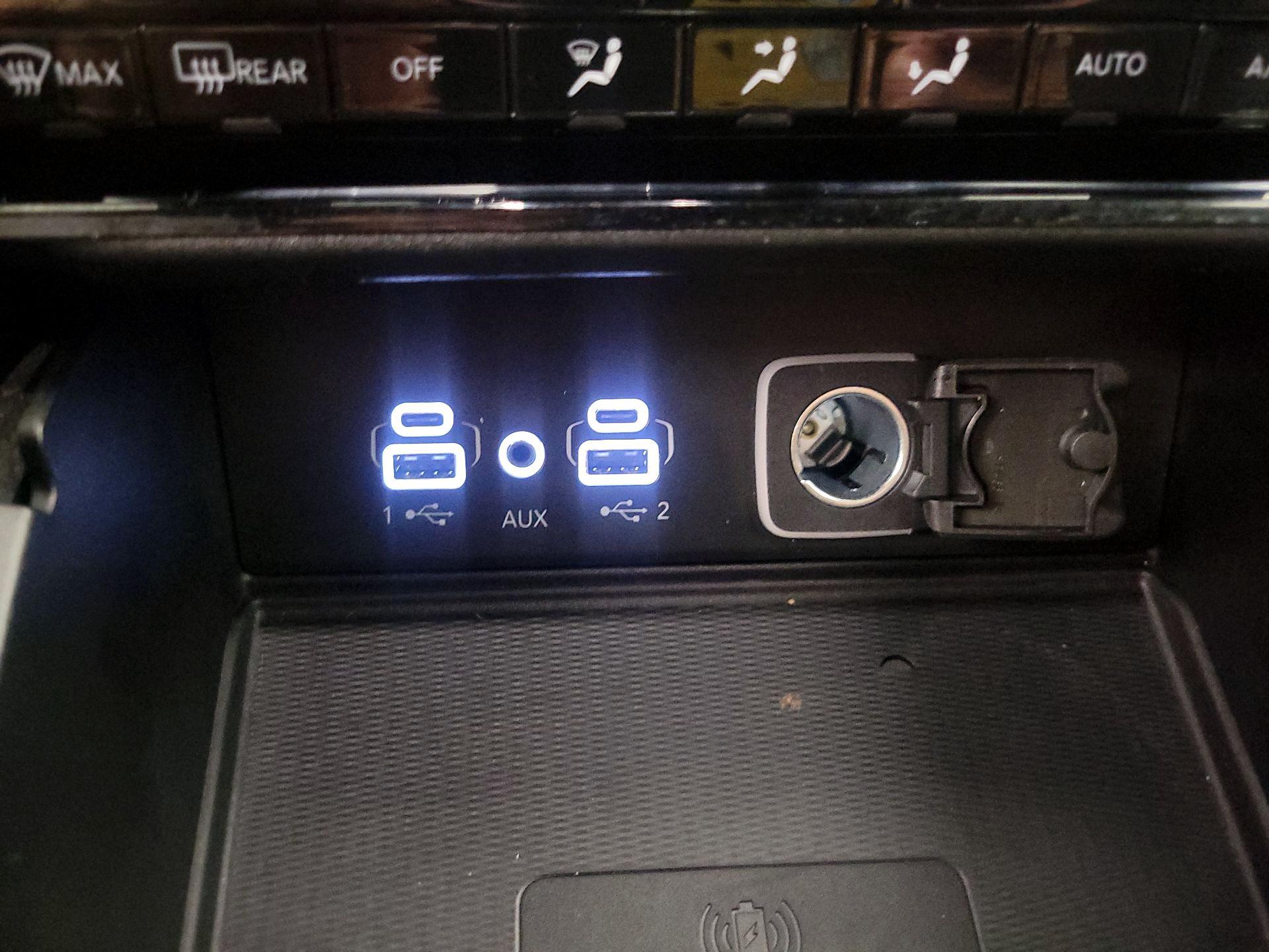 Thumbnail: 2023 Jeep Grand Cherokee L - 17