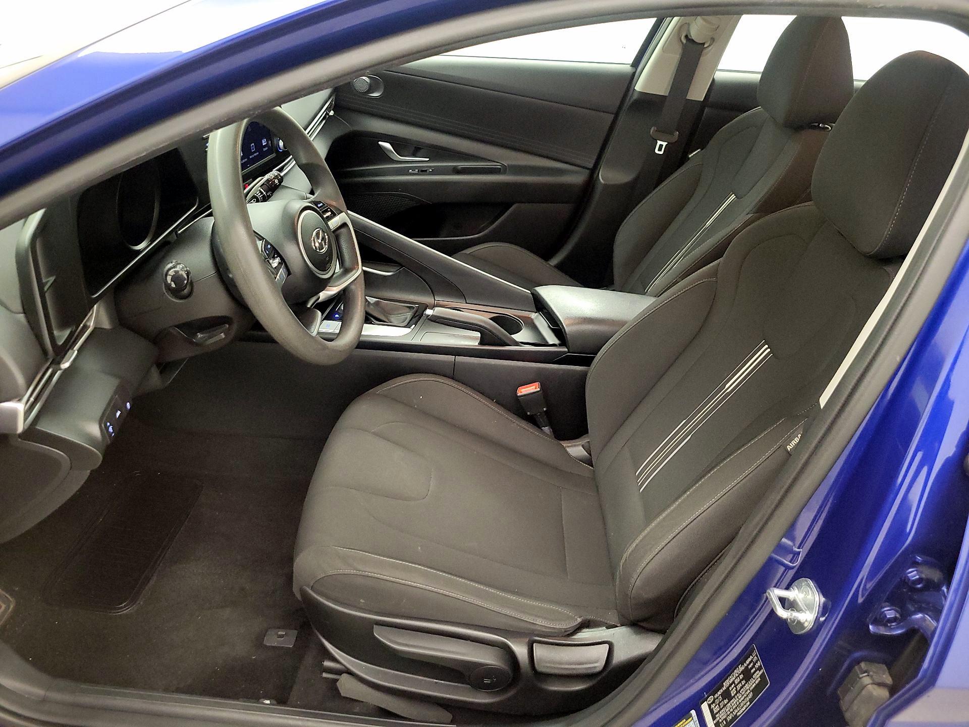 Thumbnail: 2023 Hyundai Elantra - 11