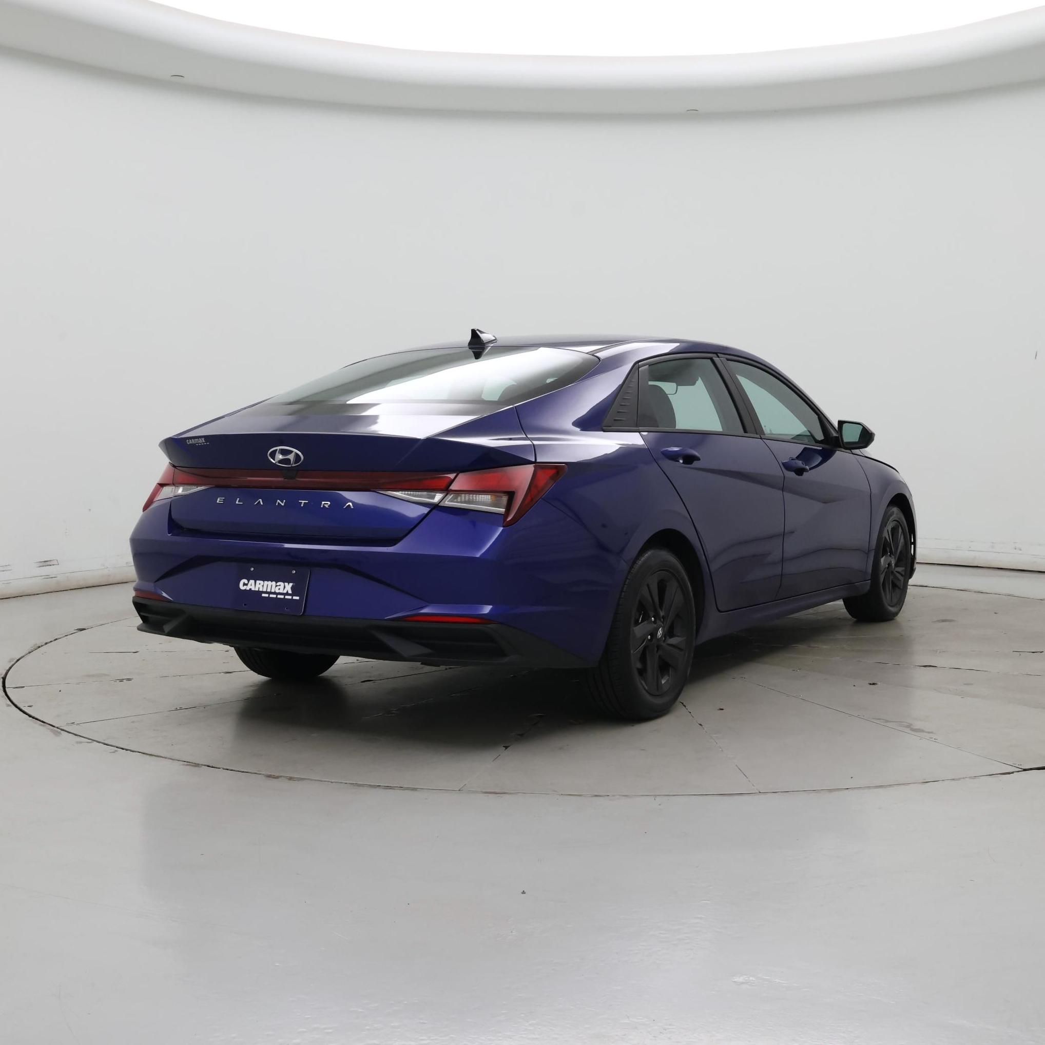 Thumbnail: 2023 Hyundai Elantra - 8