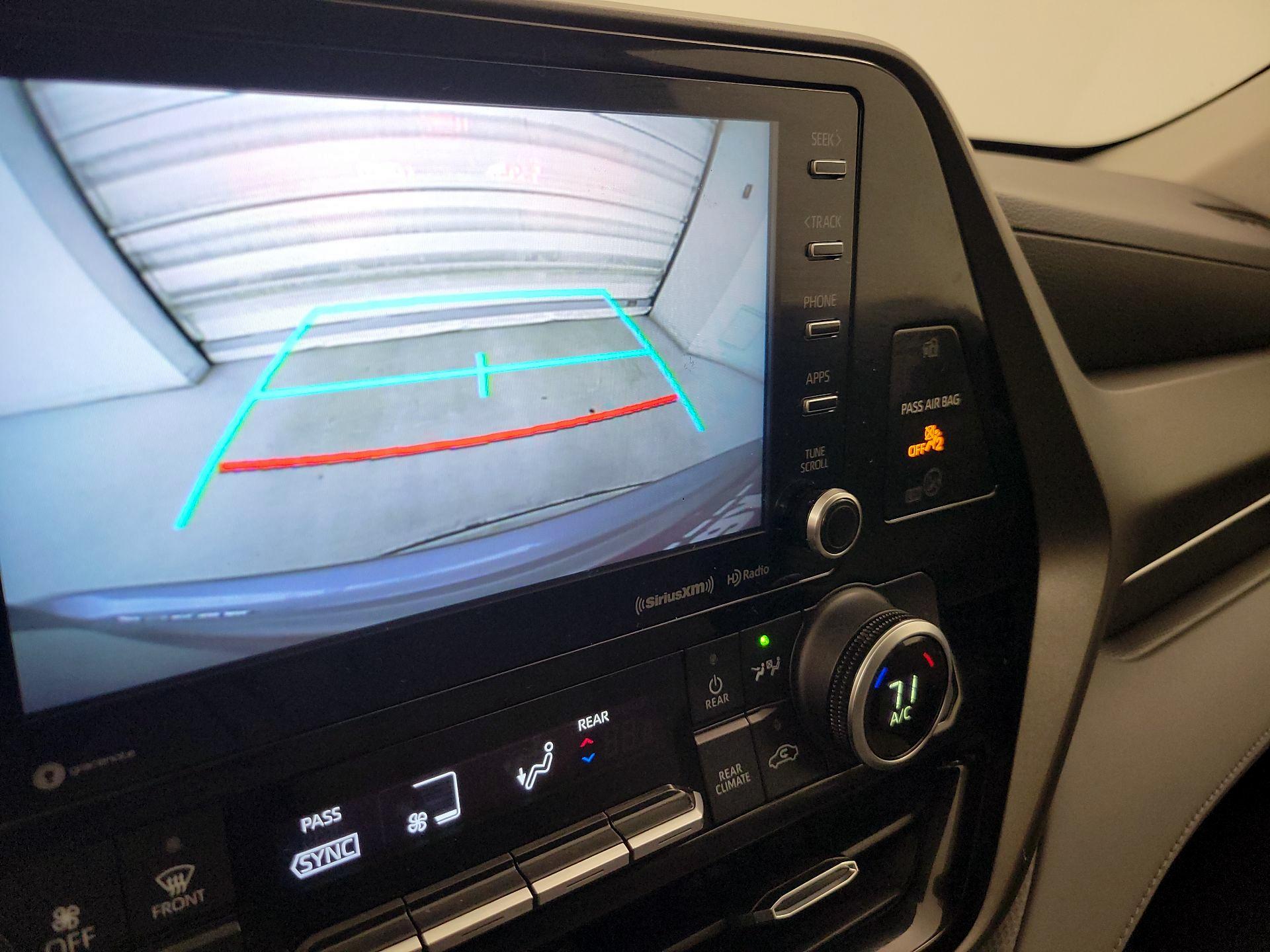 Thumbnail: 2021 Toyota Highlander - 14