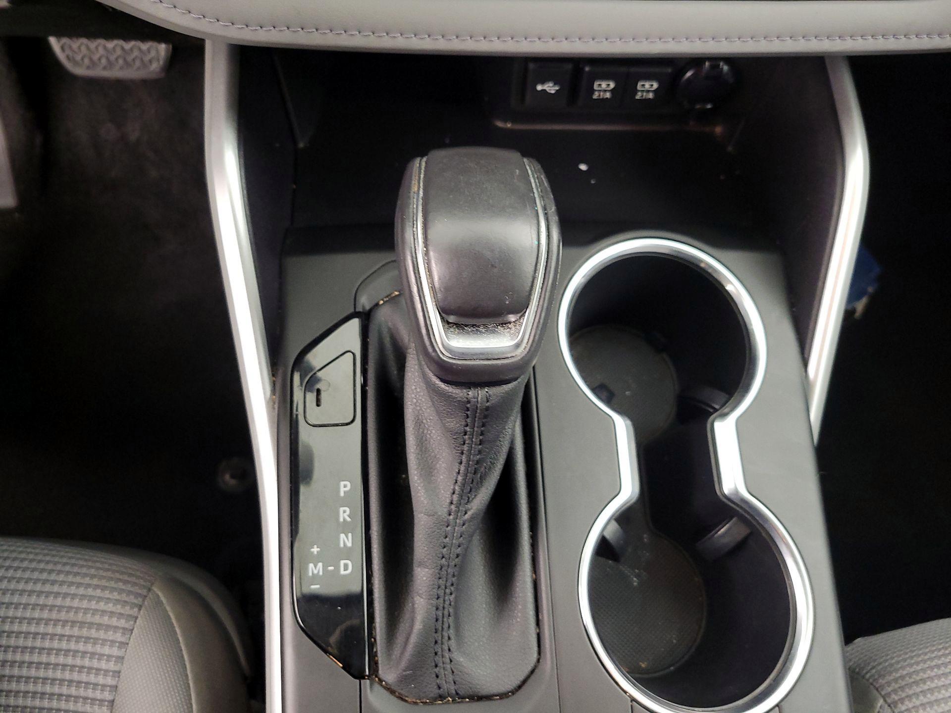 Thumbnail: 2021 Toyota Highlander - 17