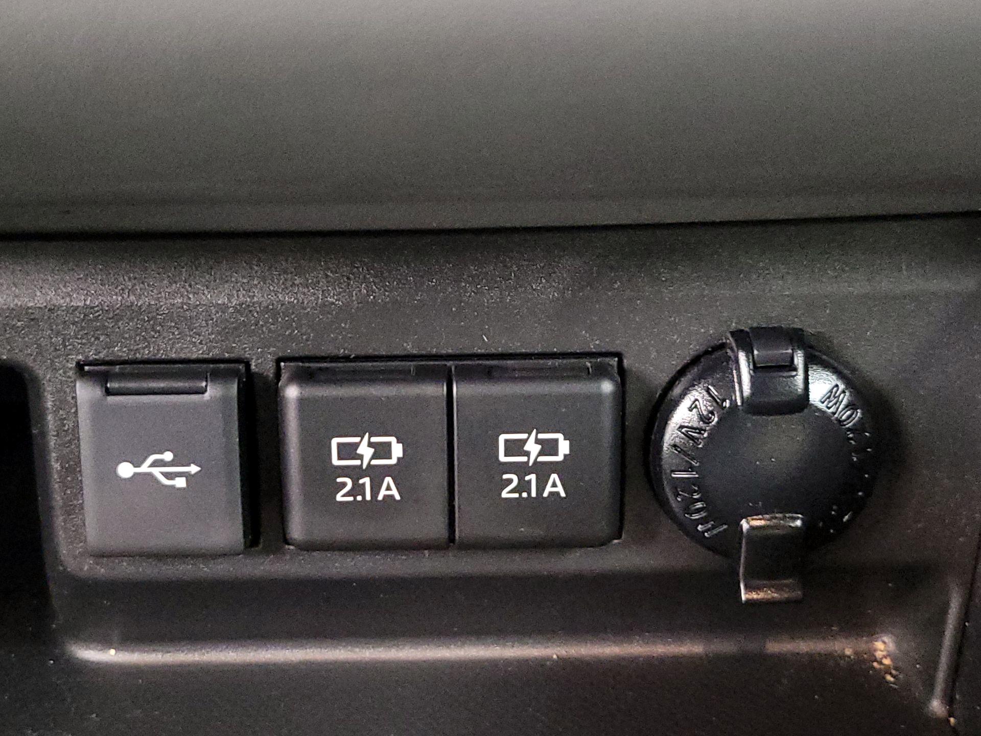 Thumbnail: 2021 Toyota Highlander - 18