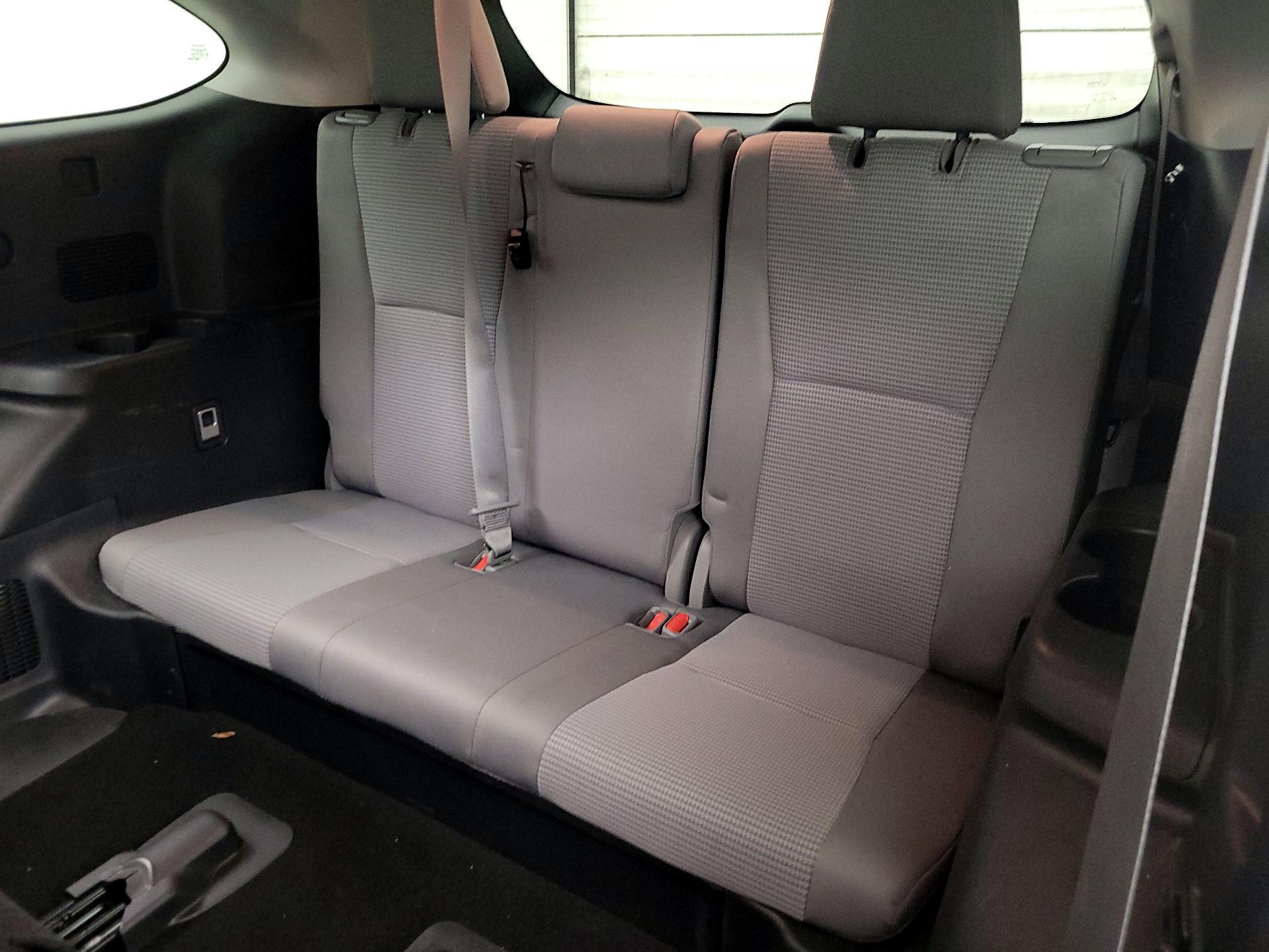 Thumbnail: 2021 Toyota Highlander - 20