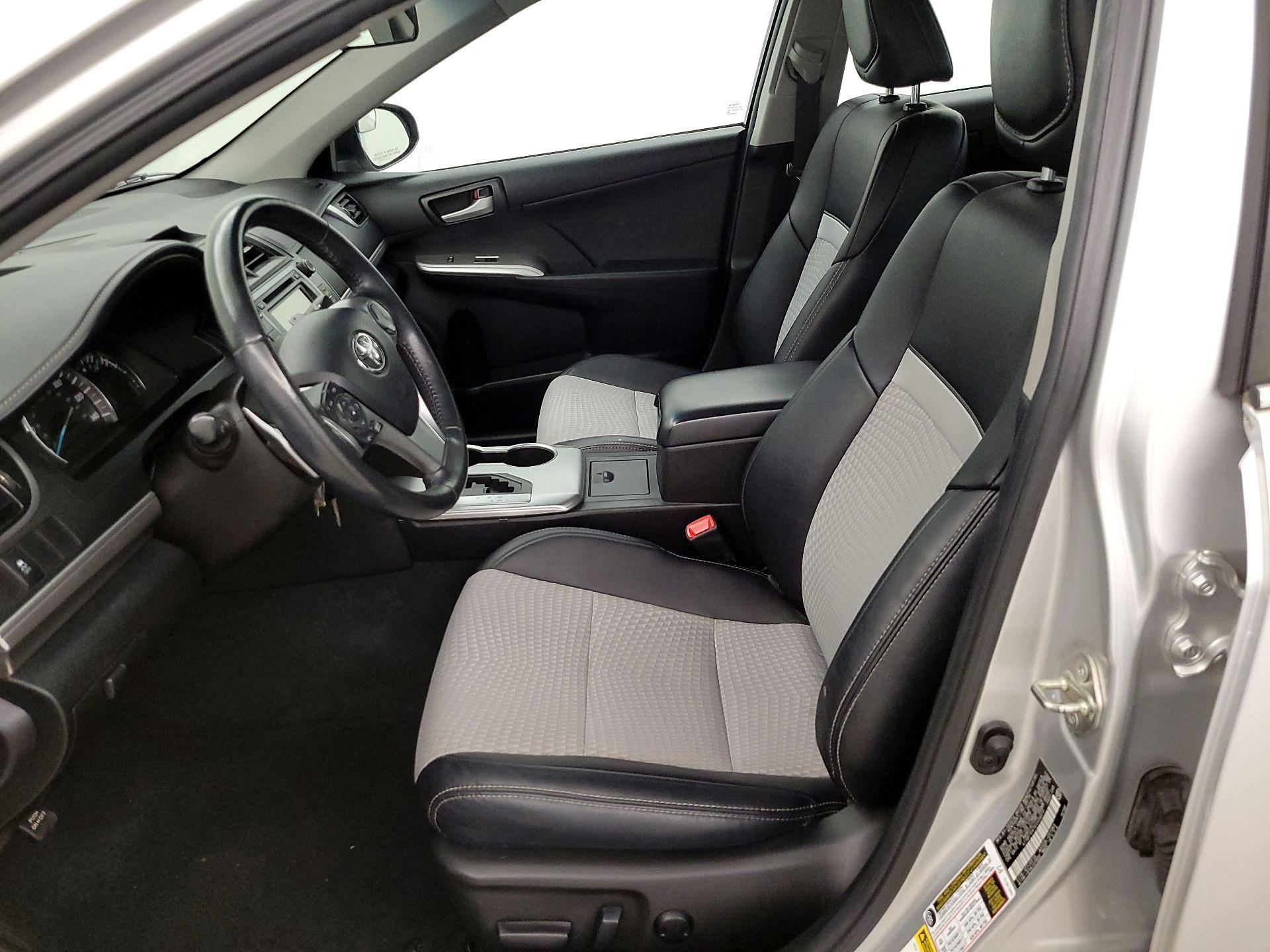 Thumbnail: 2014 Toyota Camry - 11