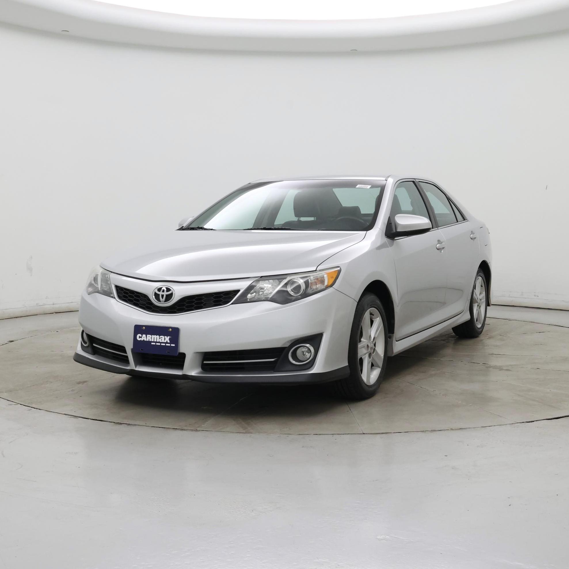 Thumbnail: 2014 Toyota Camry - 4
