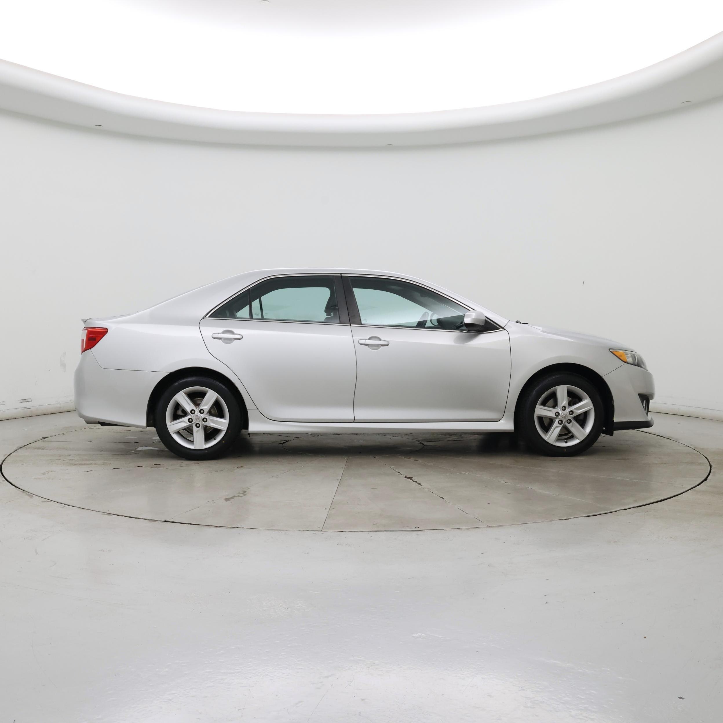 Thumbnail: 2014 Toyota Camry - 7