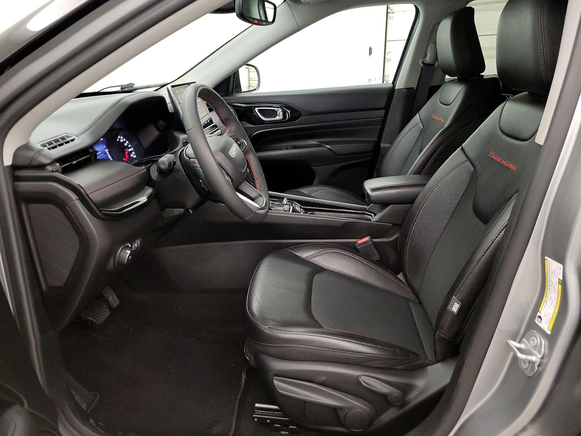 Thumbnail: 2022 Jeep Compass - 11