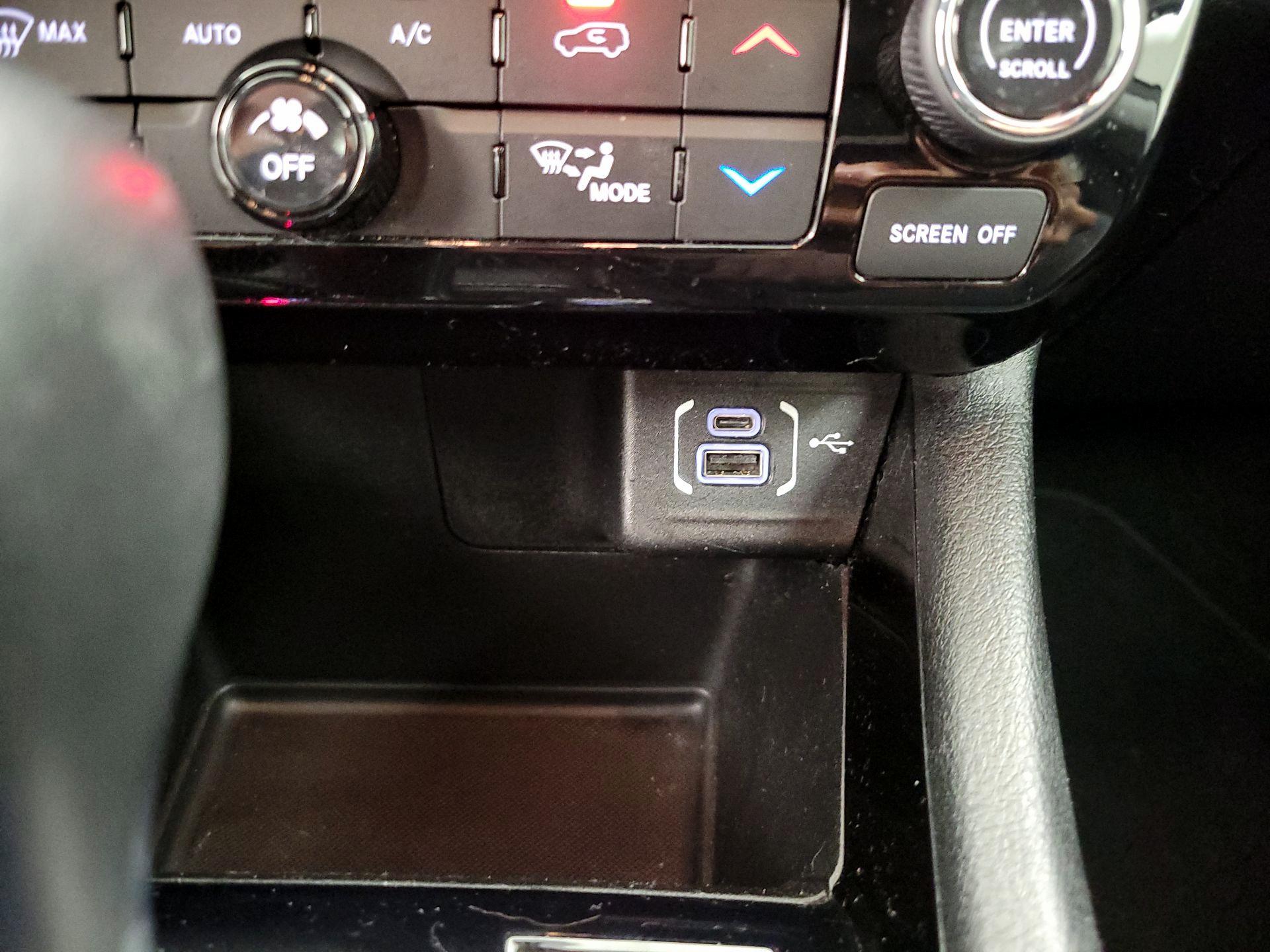 Thumbnail: 2022 Jeep Compass - 18