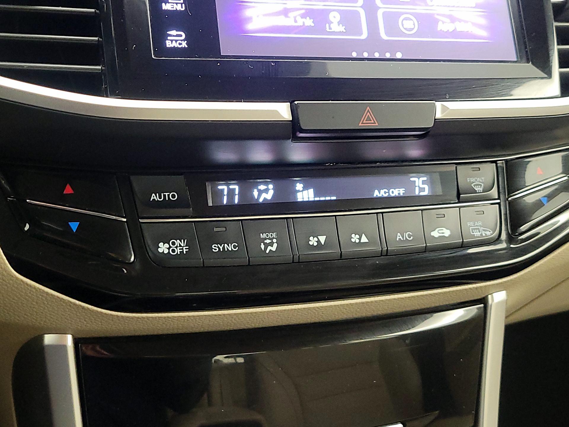 Thumbnail: 2017 Honda Accord - 16