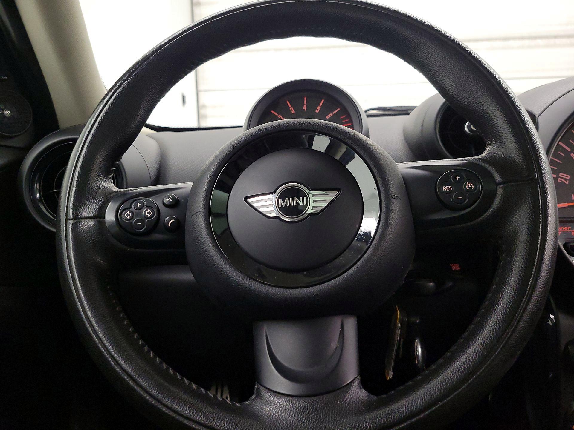 Thumbnail: 2015 MINI Cooper Countryman - 10