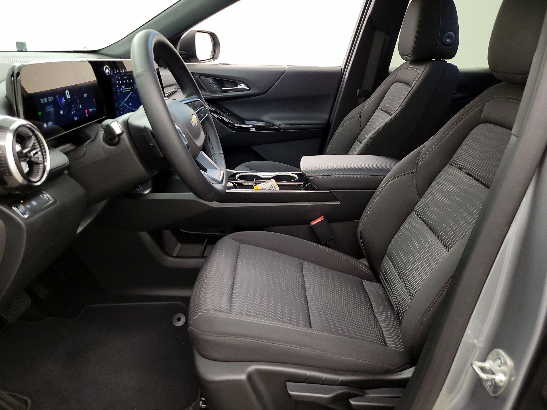 Thumbnail: 2025 Chevrolet Equinox - 11