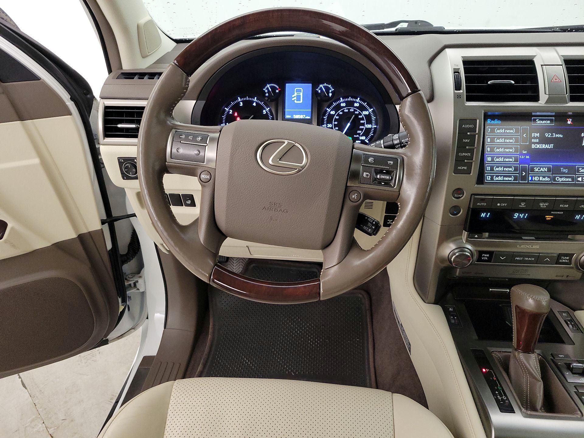 Thumbnail: 2017 Lexus GX - 10