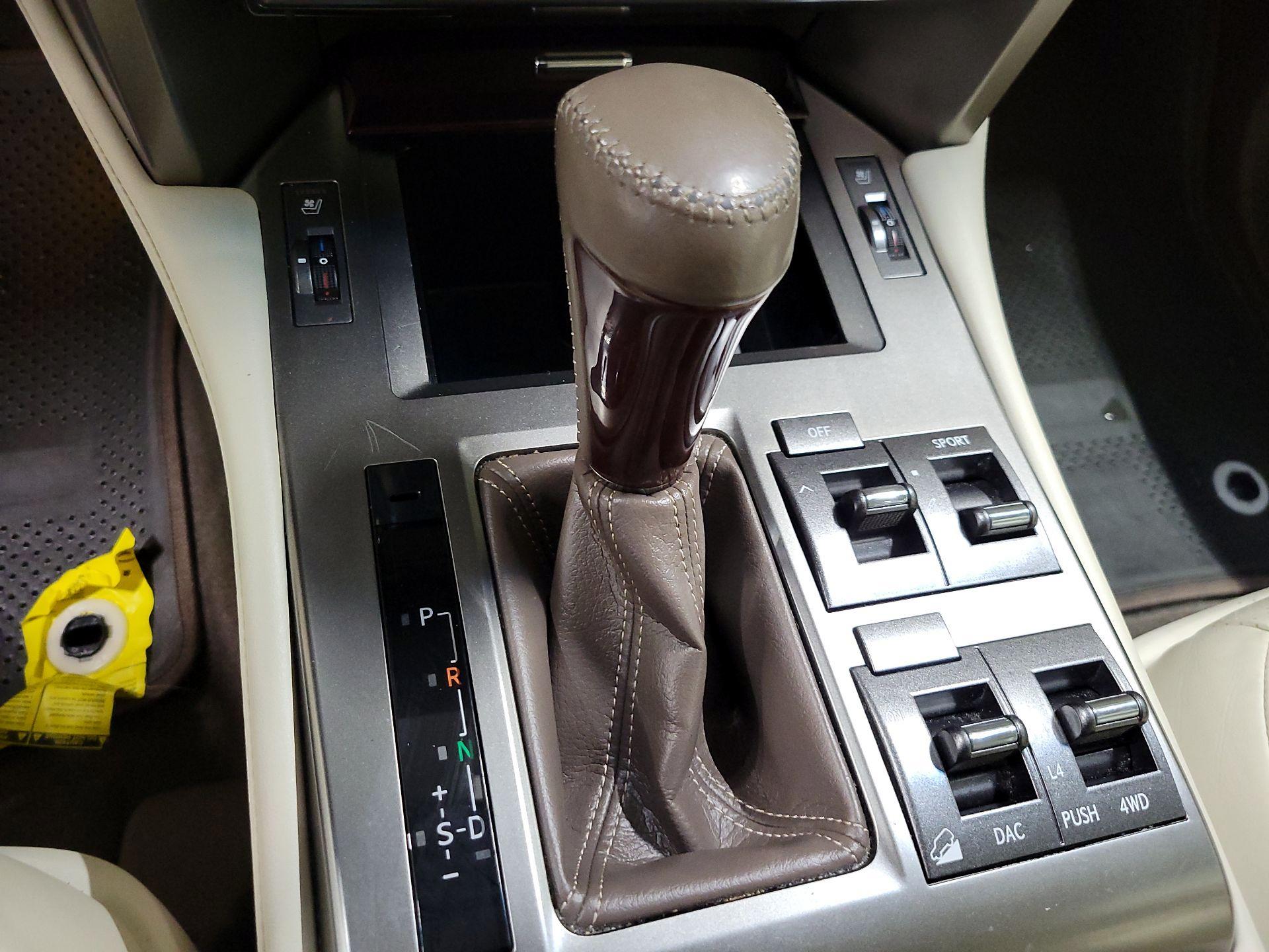 Thumbnail: 2017 Lexus GX - 17