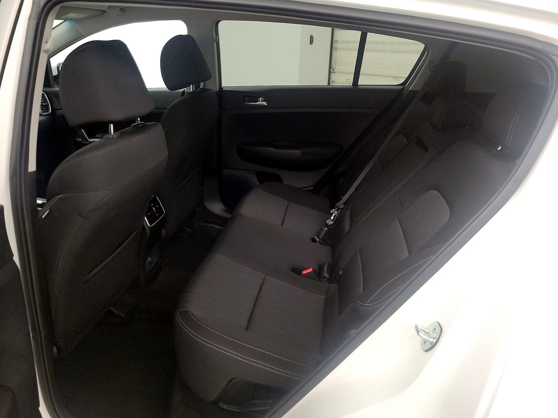 Thumbnail: 2022 Kia Sportage - 19