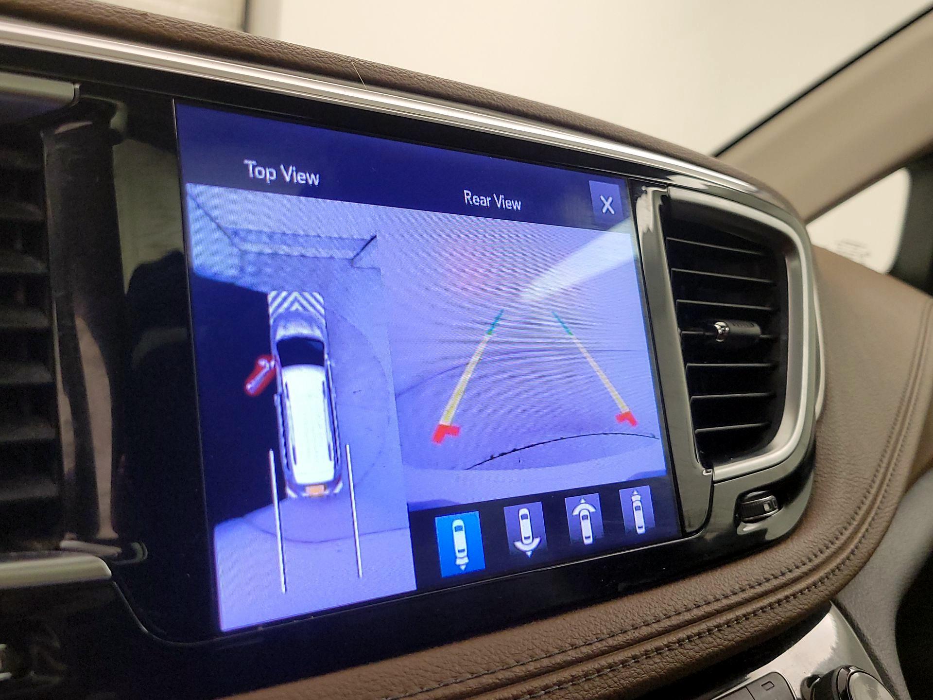 Thumbnail: 2017 Chrysler Pacifica - 15