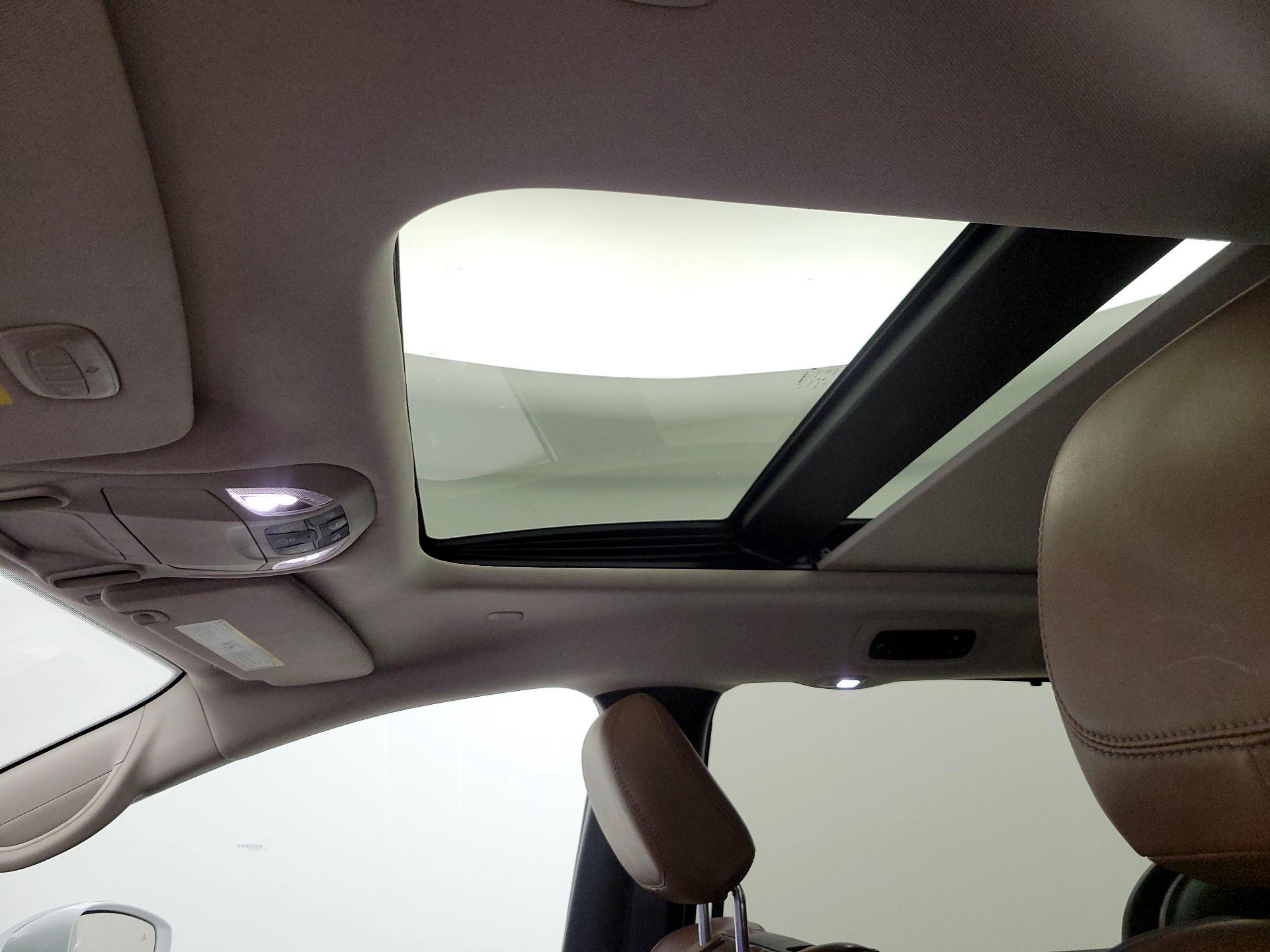 Thumbnail: 2017 Chrysler Pacifica - 20