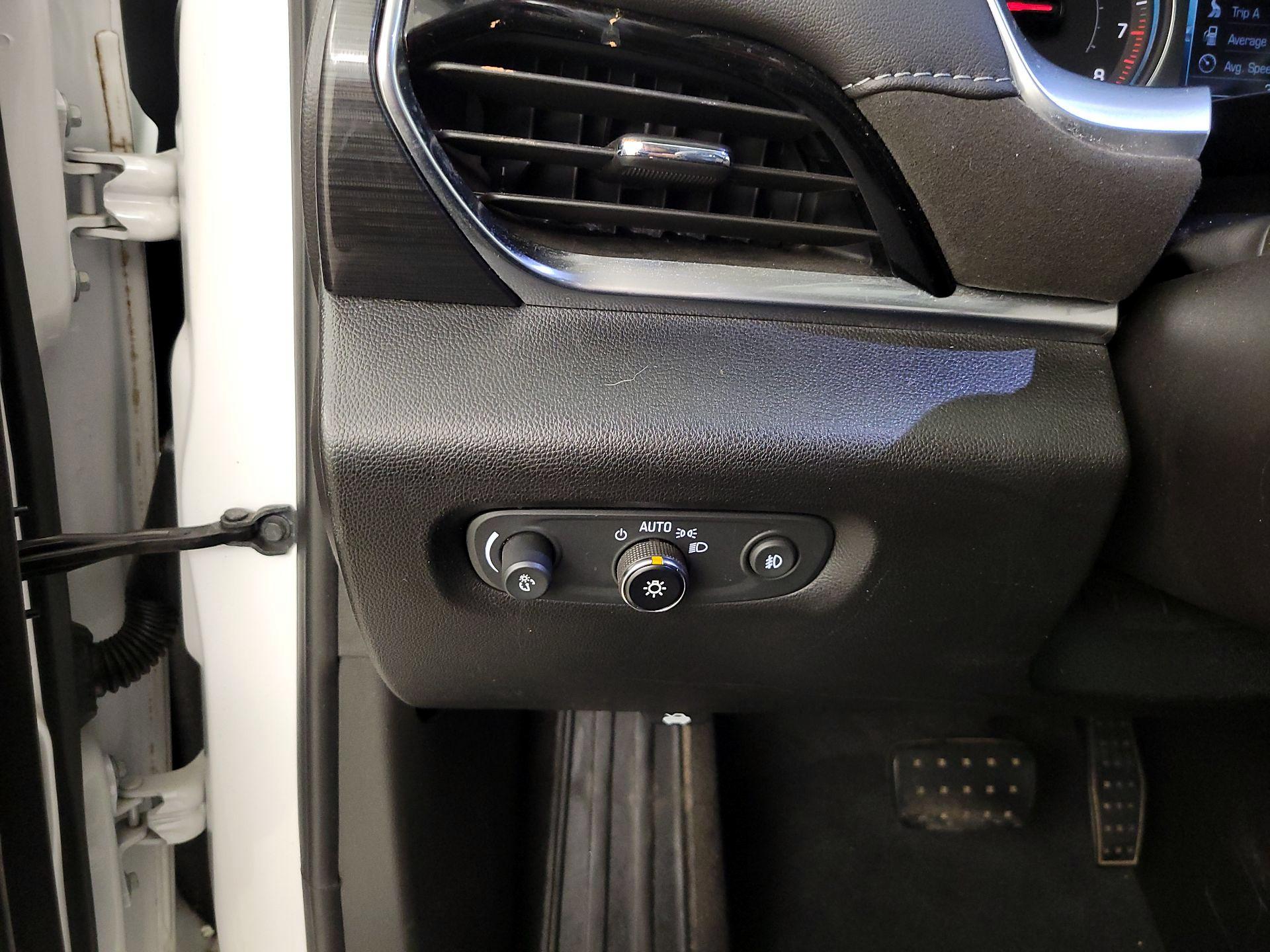 Thumbnail: 2019 Chevrolet Traverse - 13