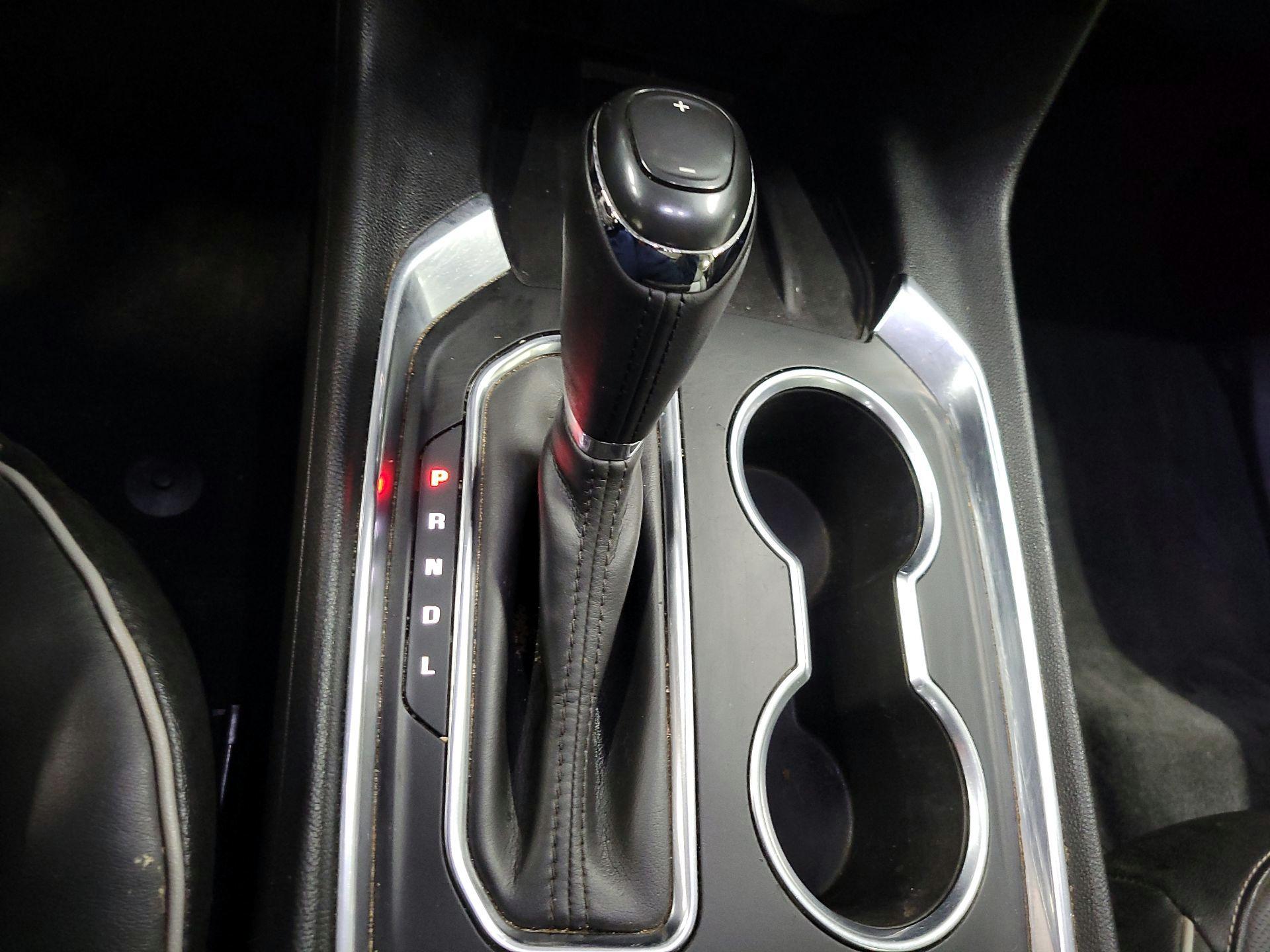 Thumbnail: 2019 Chevrolet Traverse - 18