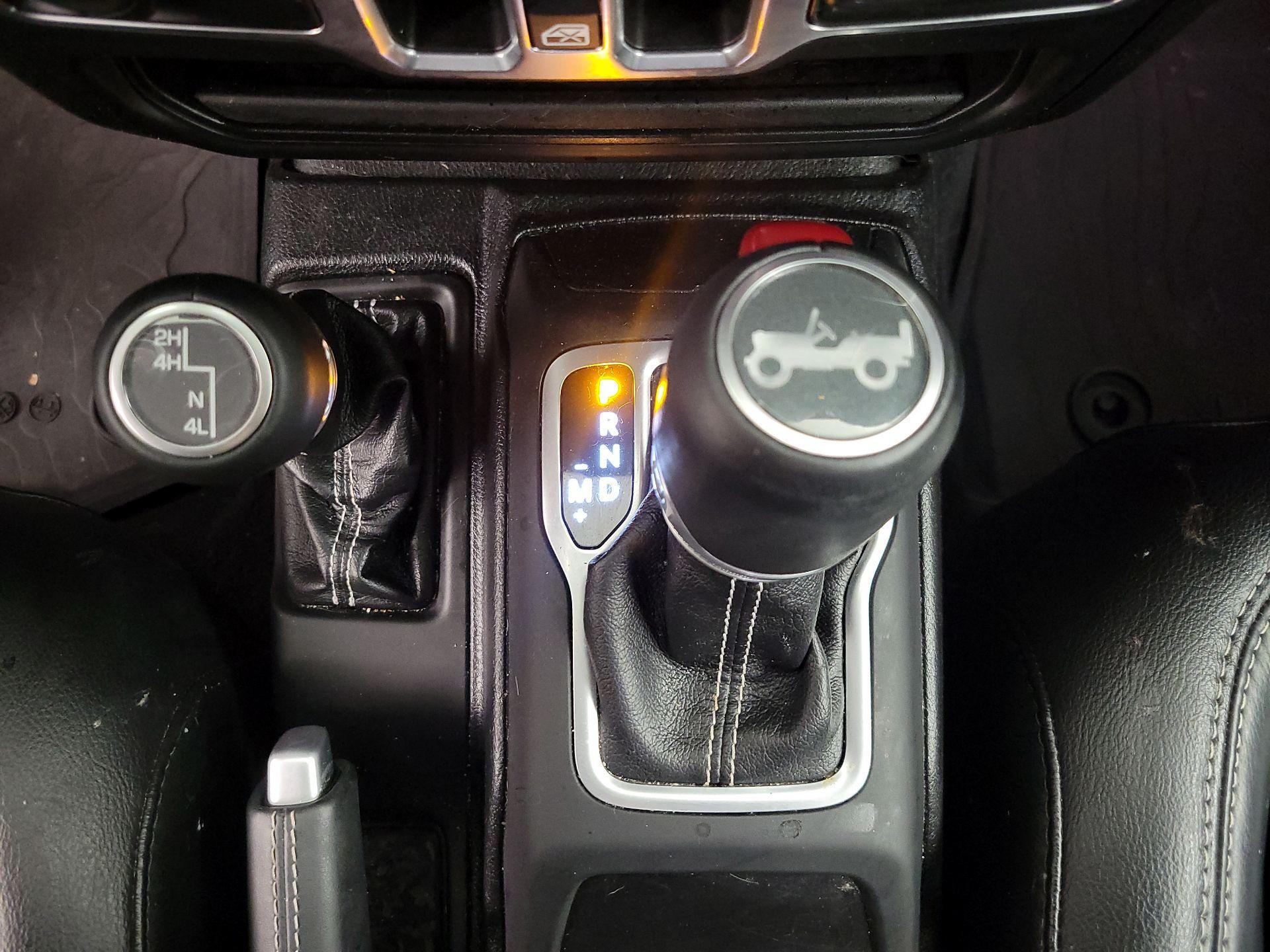 Thumbnail: 2018 Jeep Wrangler - 18