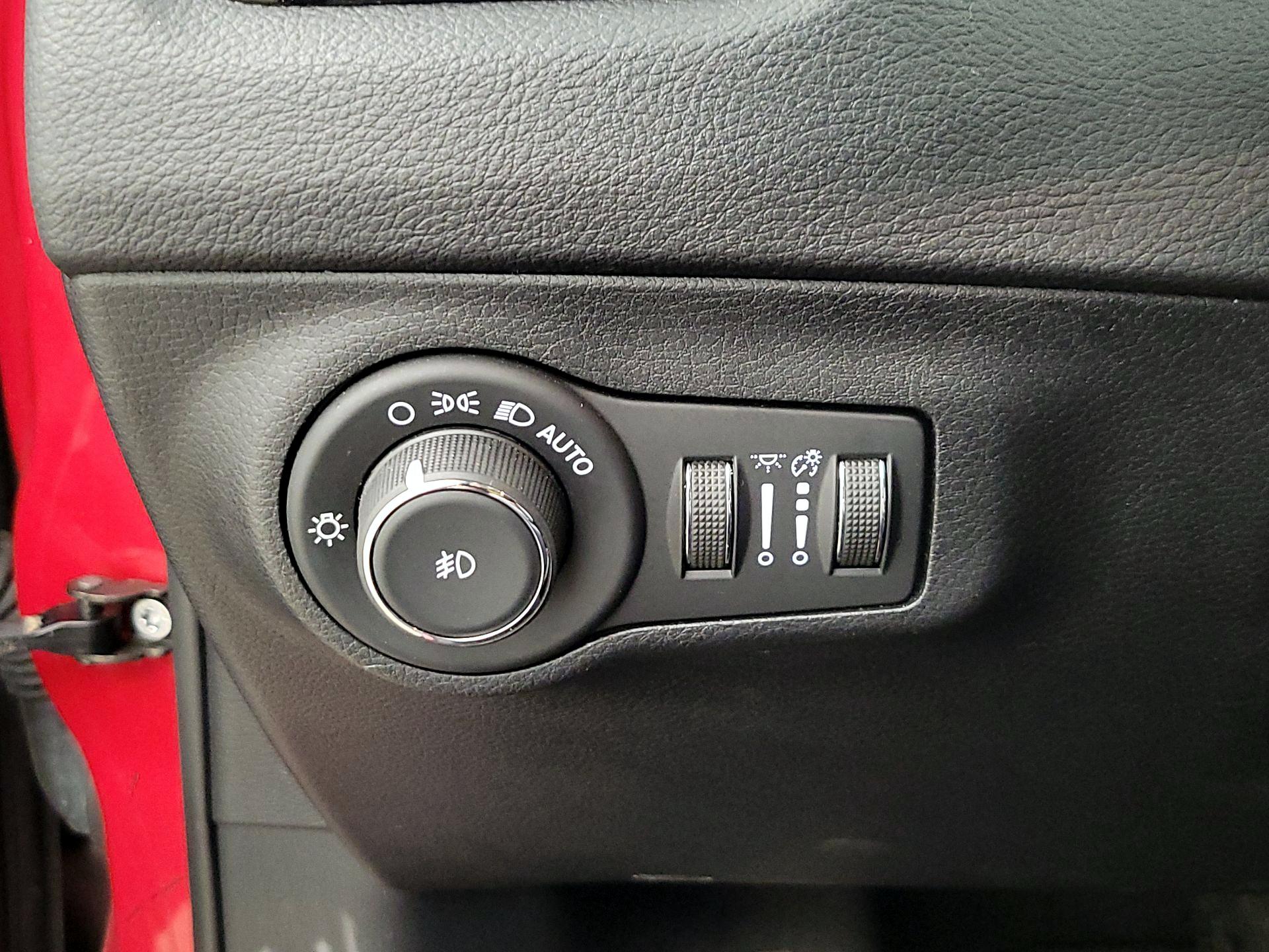 Thumbnail: 2019 Jeep Compass - 13