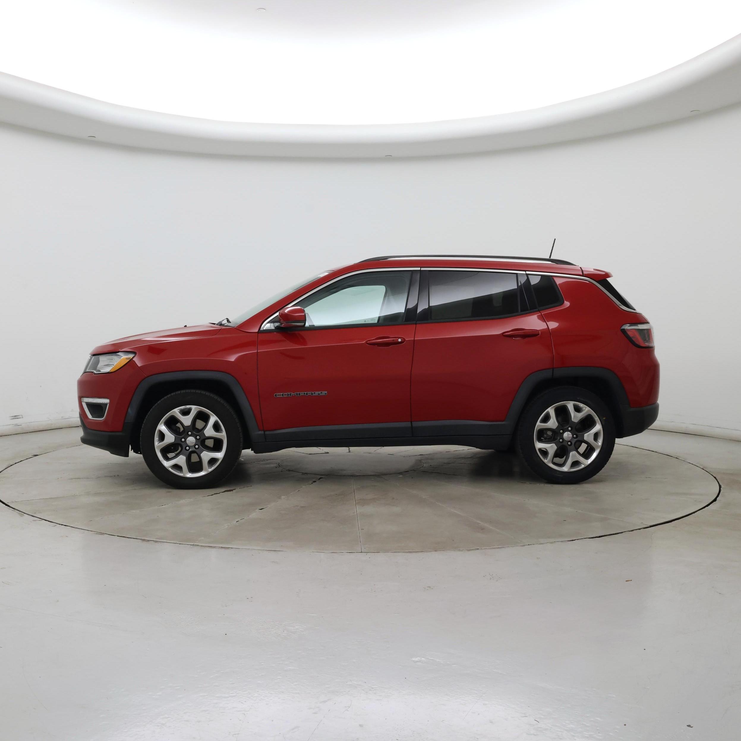 Thumbnail: 2019 Jeep Compass - 3