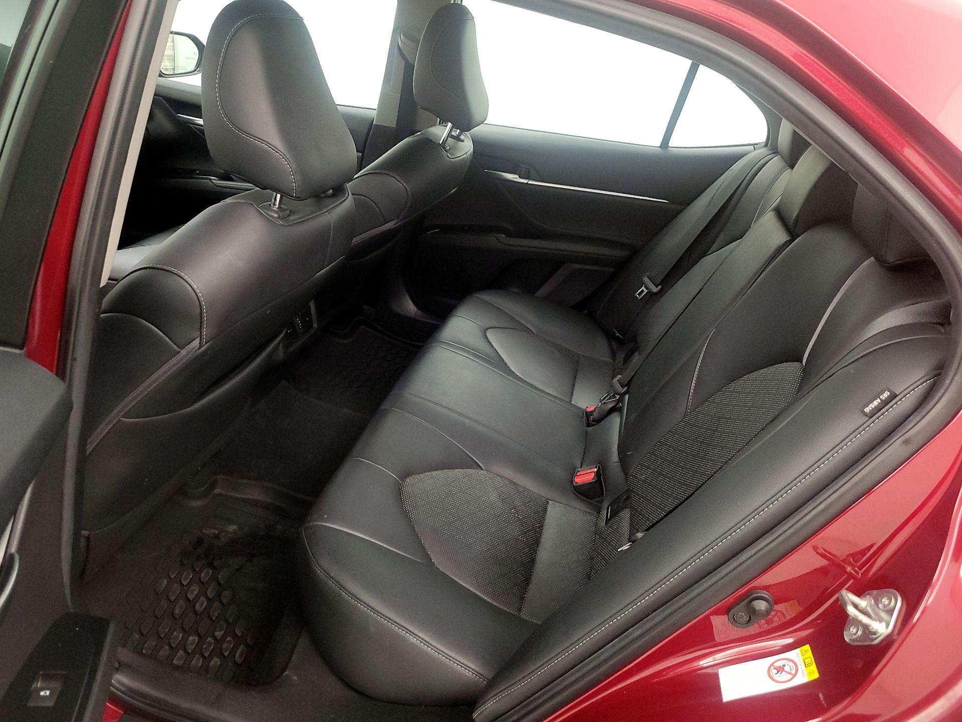 Thumbnail: 2018 Toyota Camry - 19