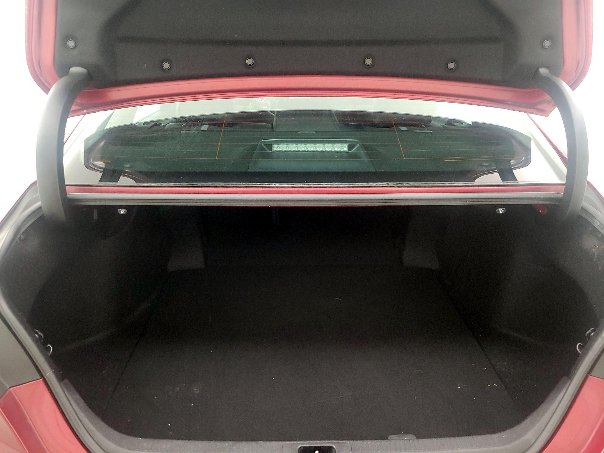 Thumbnail: 2018 Toyota Camry - 20