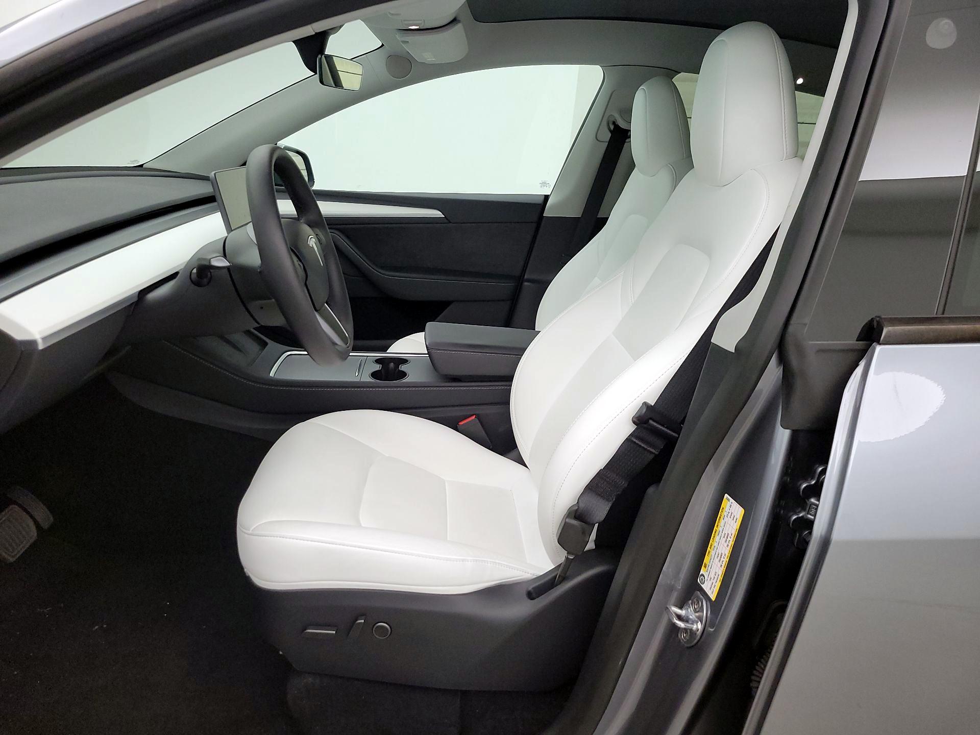 Thumbnail: 2024 Tesla Model Y - 11