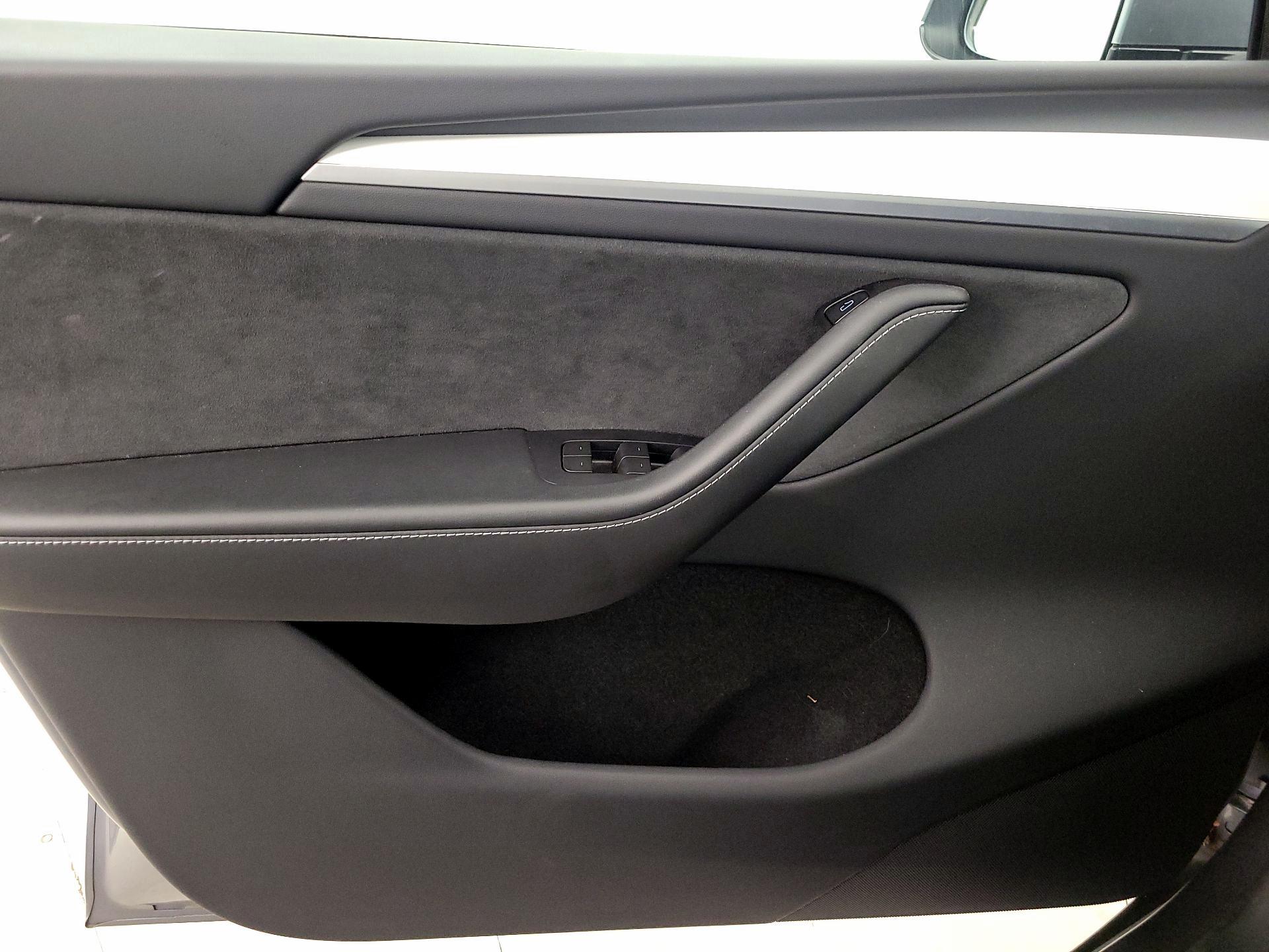 Thumbnail: 2024 Tesla Model Y - 12