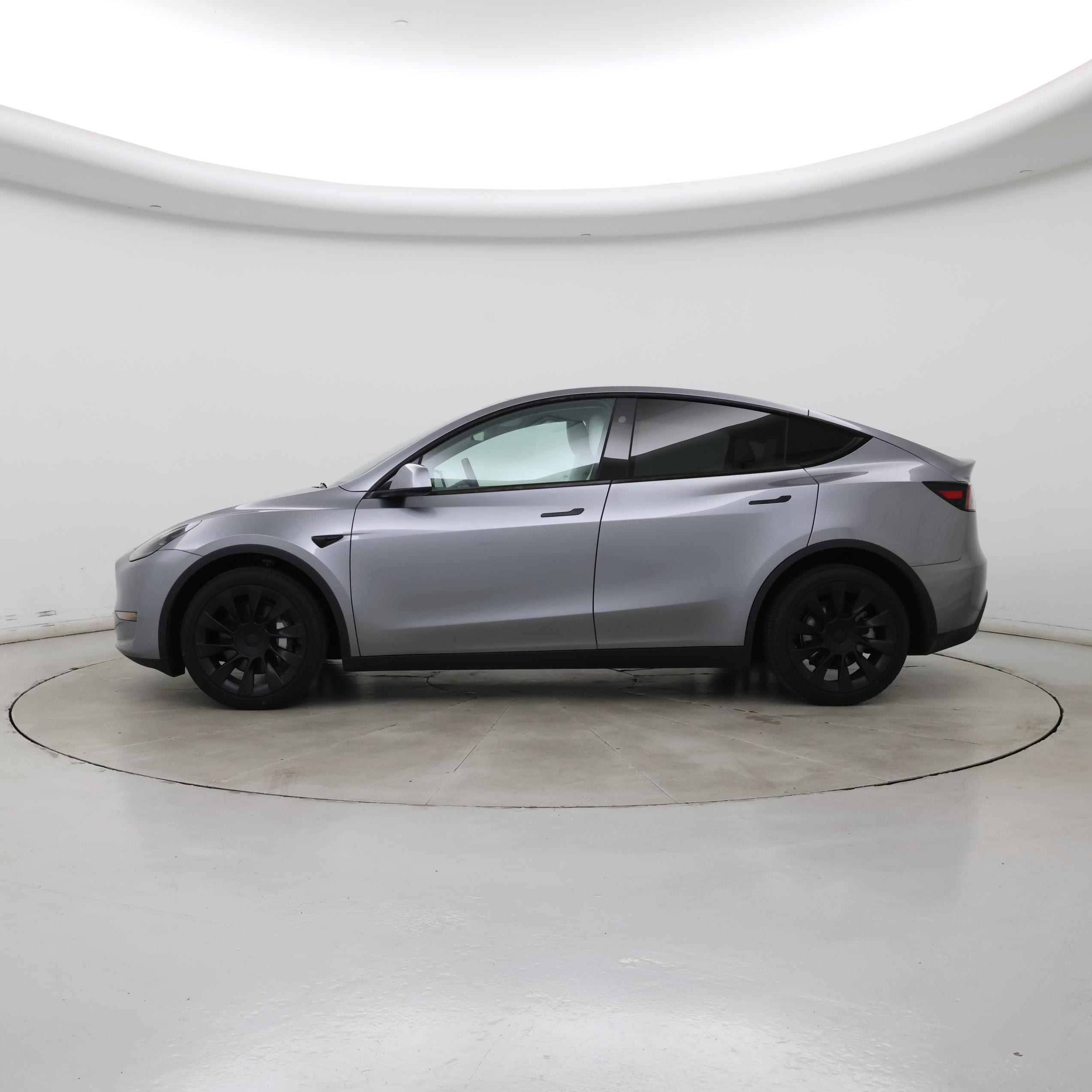 Thumbnail: 2024 Tesla Model Y - 3